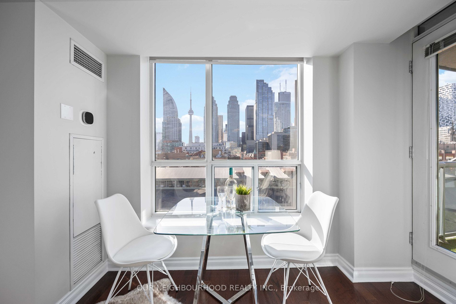 109 Front St E, #1035