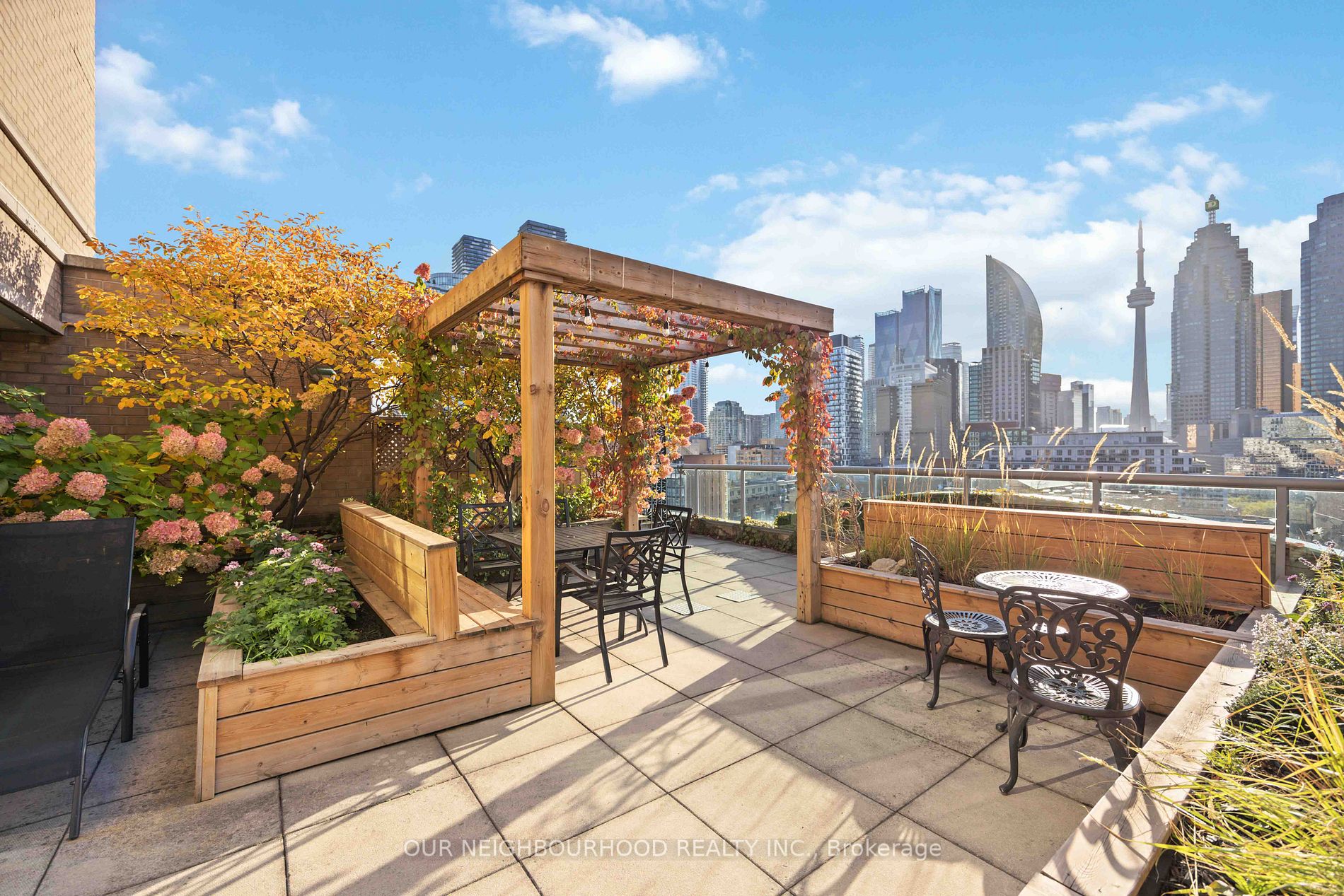109 Front St E, #1035
