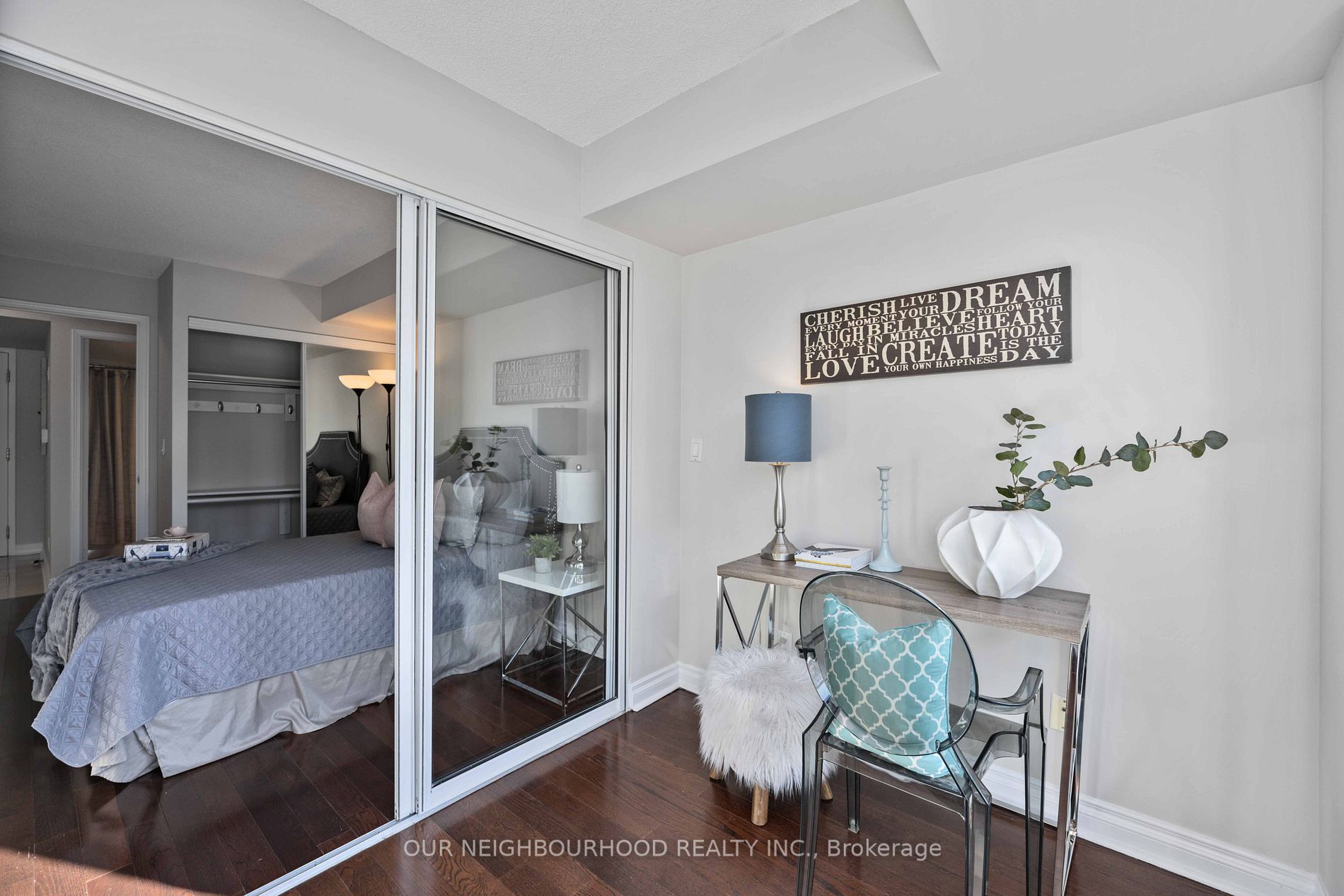 109 Front St E, #1035