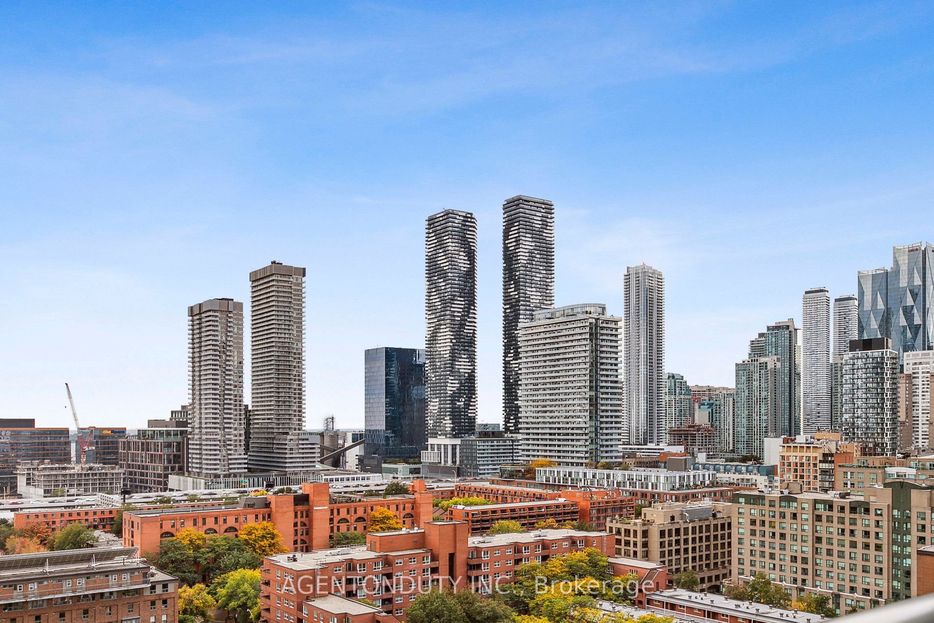 158 Front St E, #1014