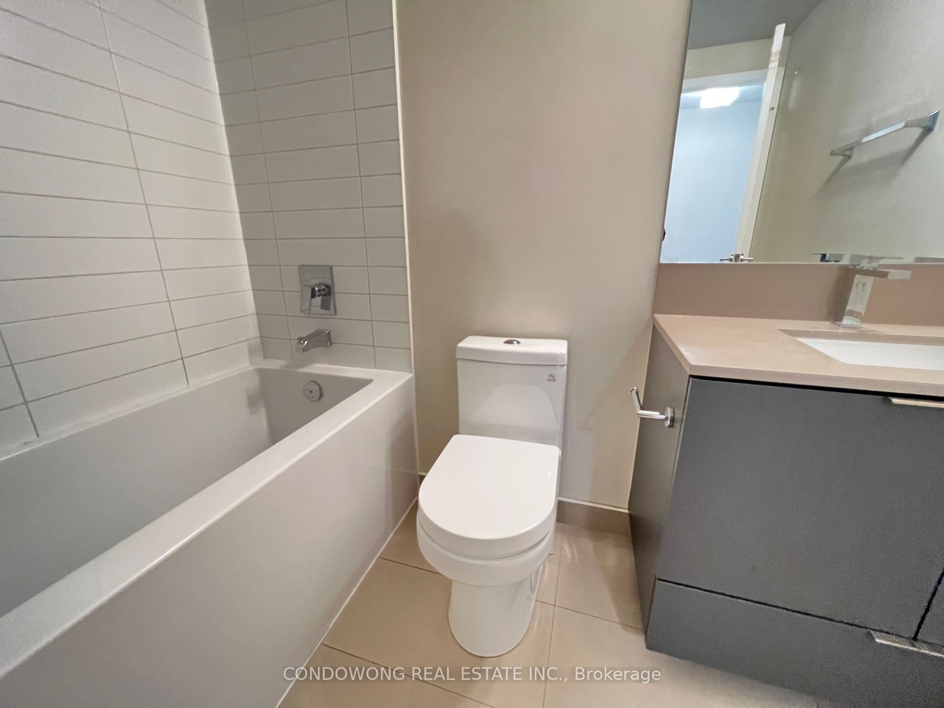181 Dundas St E, #4101