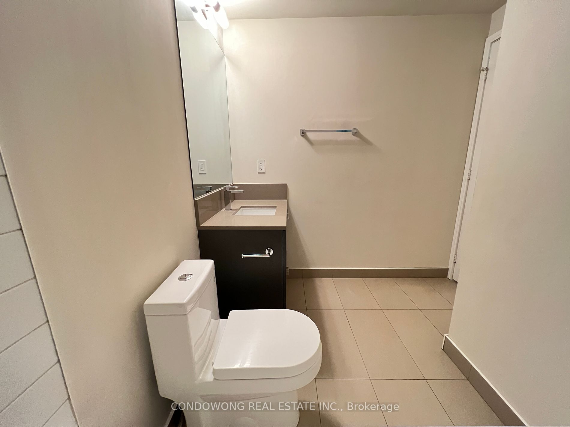 181 Dundas St E, #4101