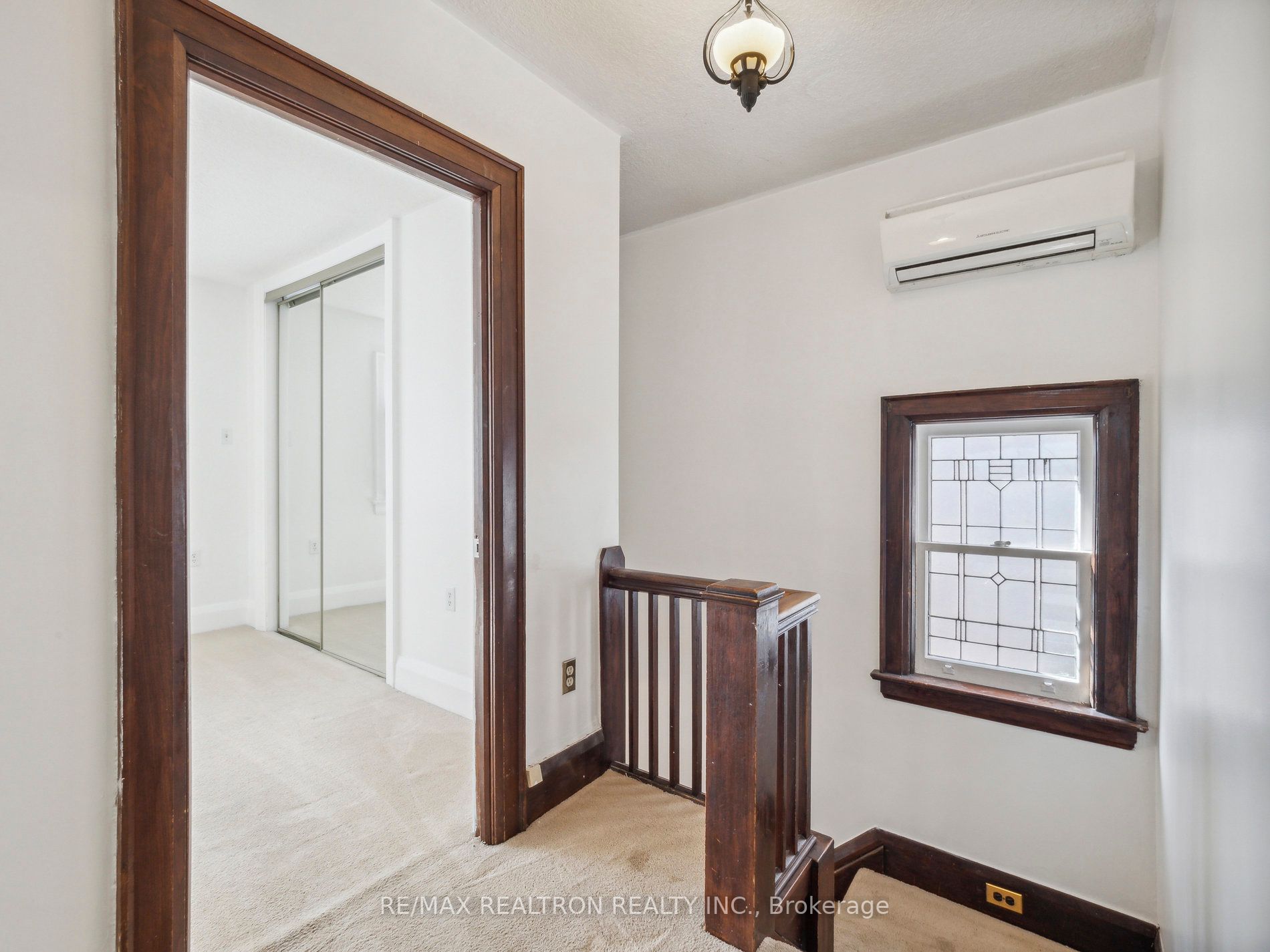 186 Wanless Ave