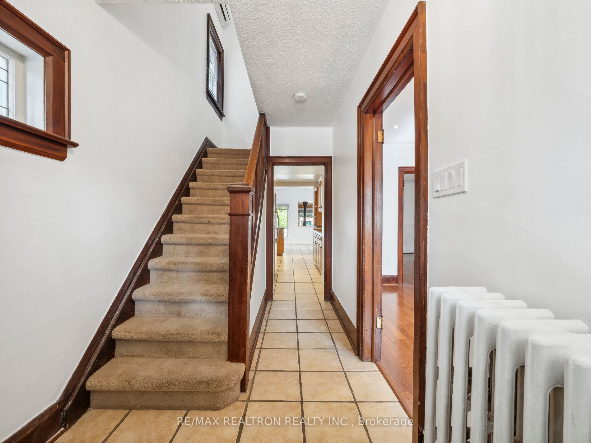 186 Wanless Ave