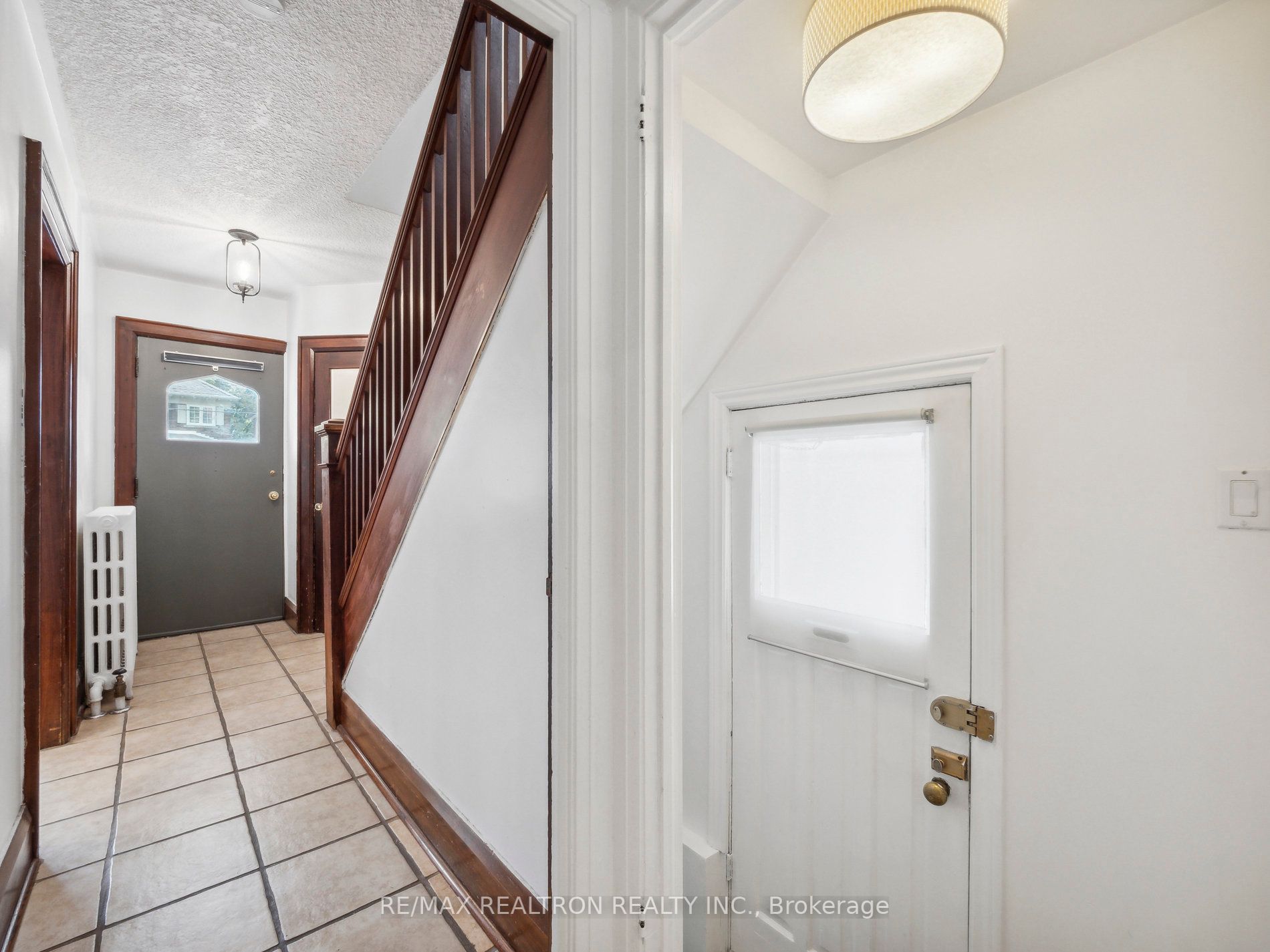 186 Wanless Ave