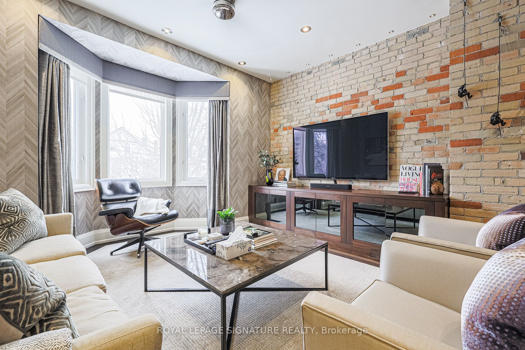 36 Delaware Ave, #3