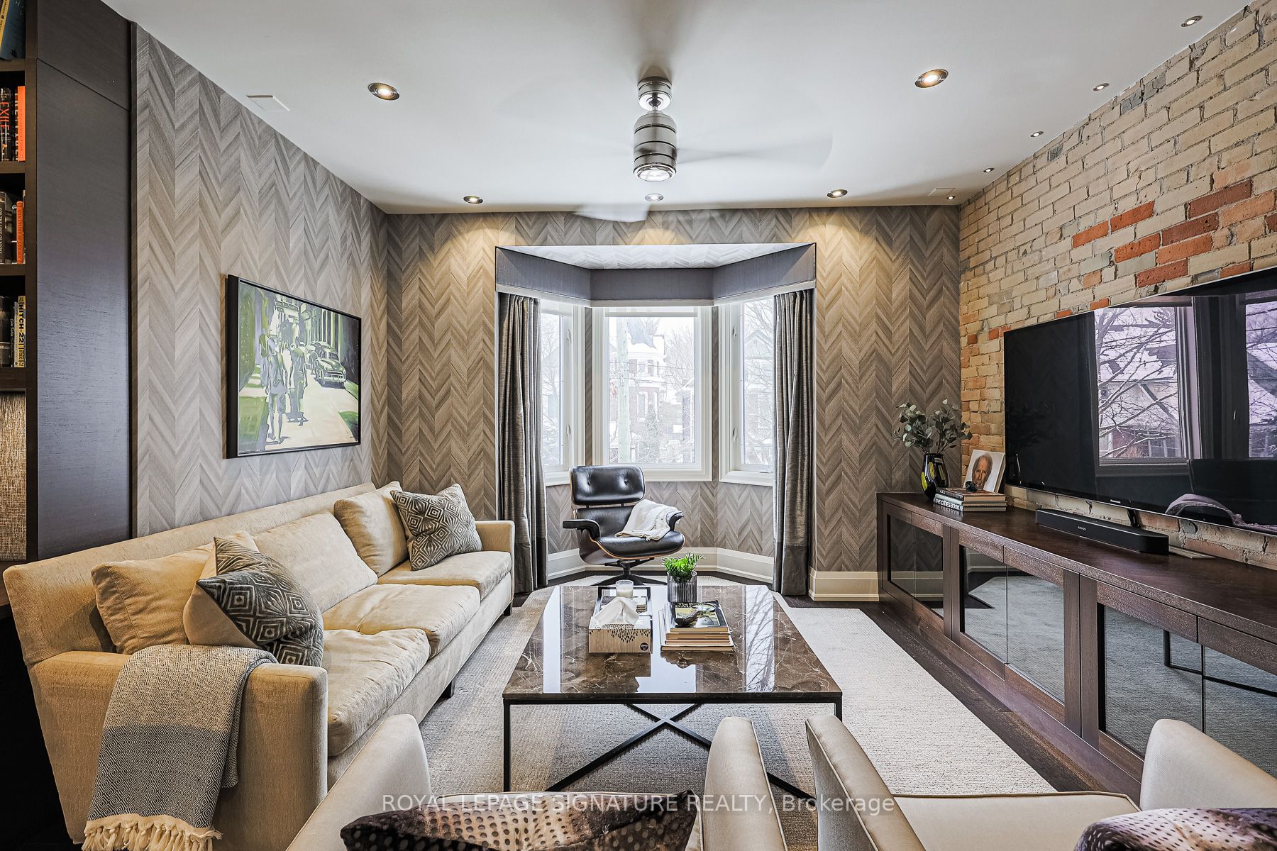 36 Delaware Ave, #3