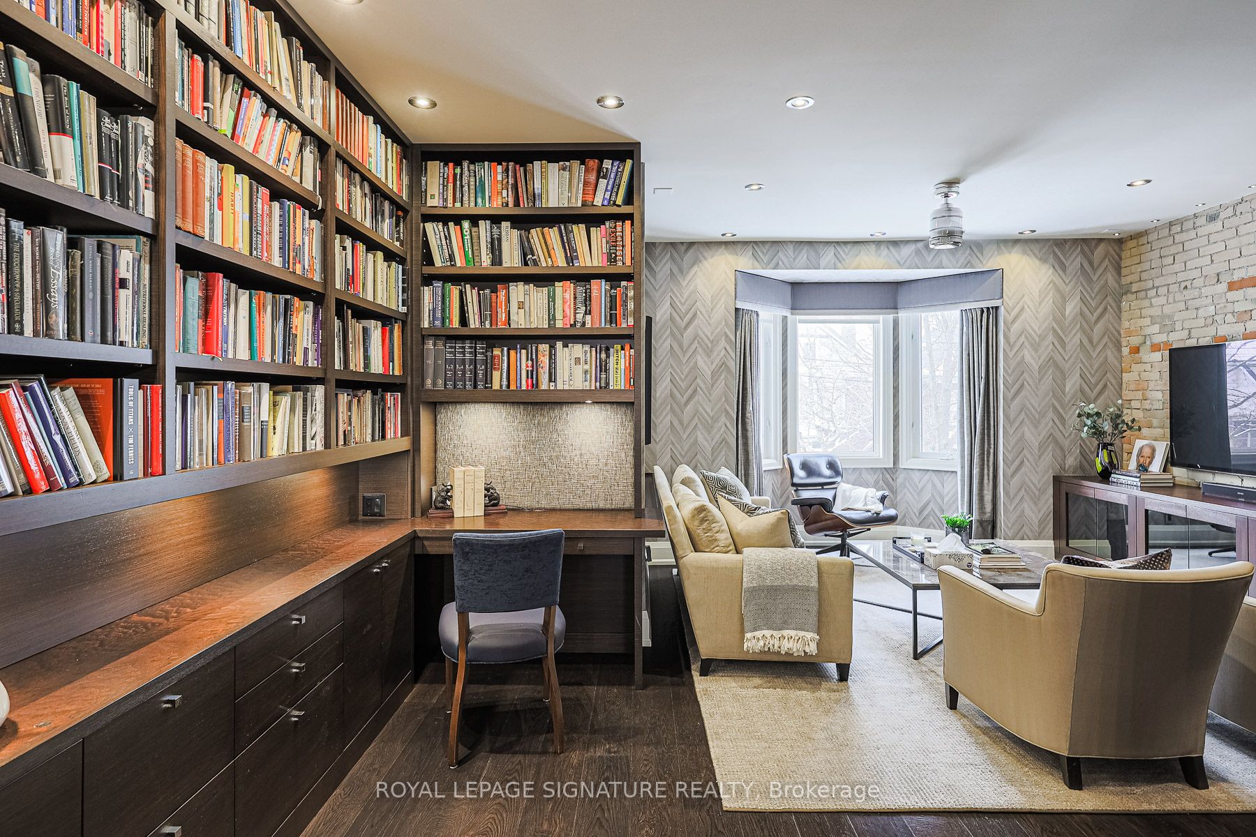36 Delaware Ave, #3