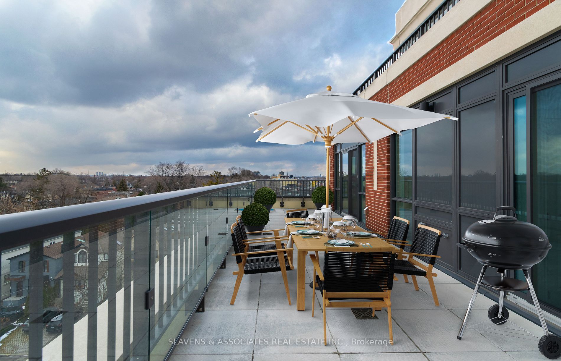 1700 Avenue Rd, #602