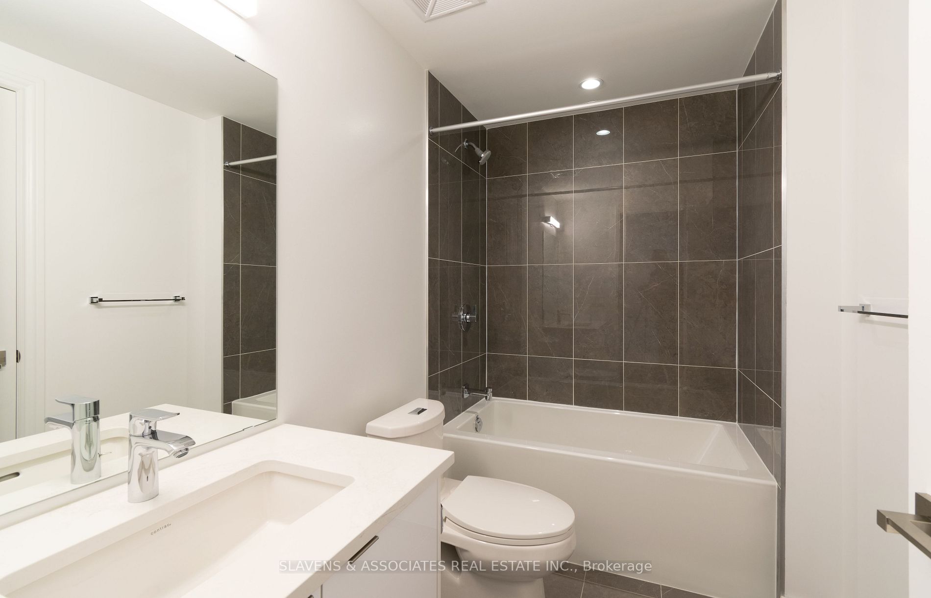 1700 Avenue Rd, #602