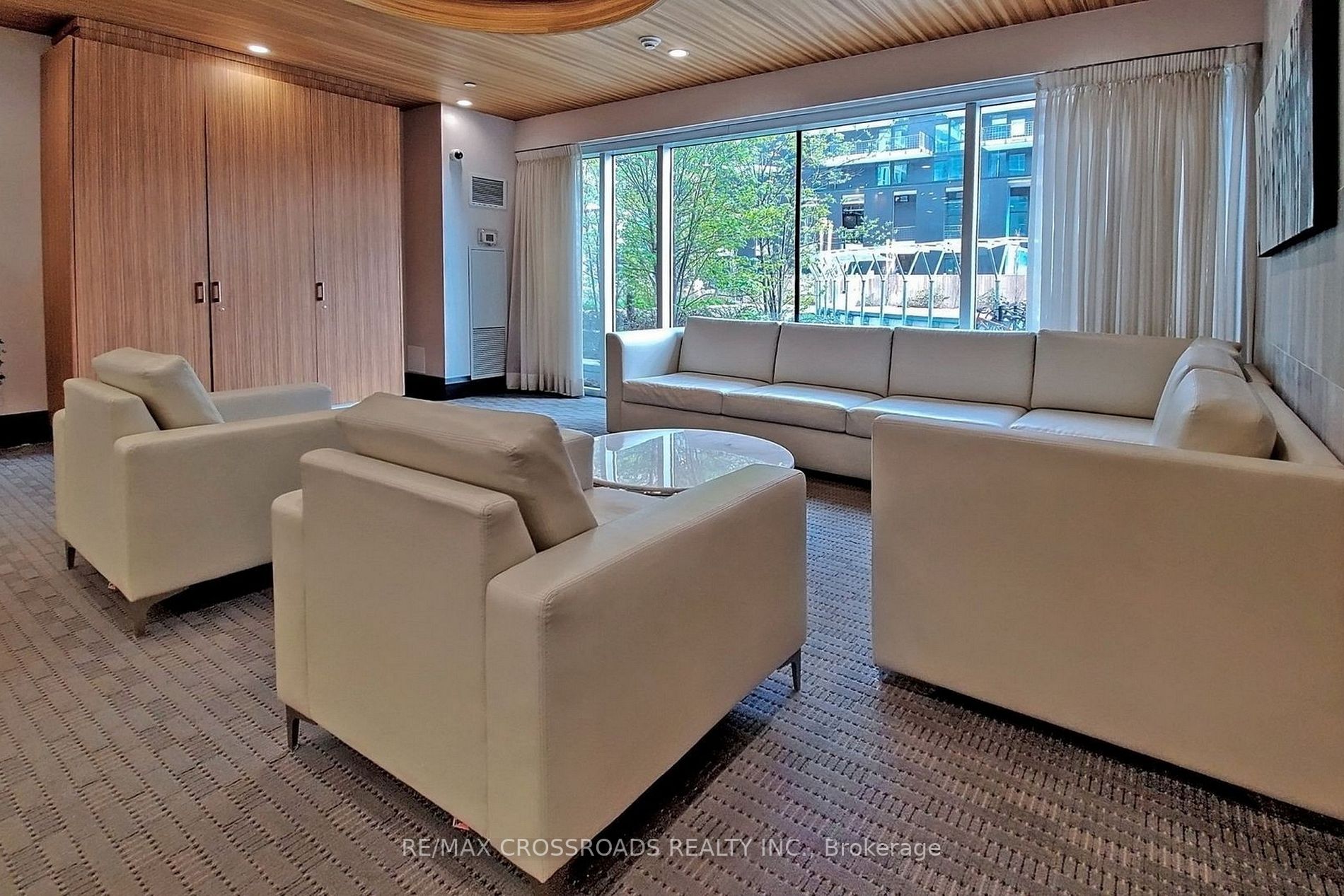 565 Wilson Ave, #621W