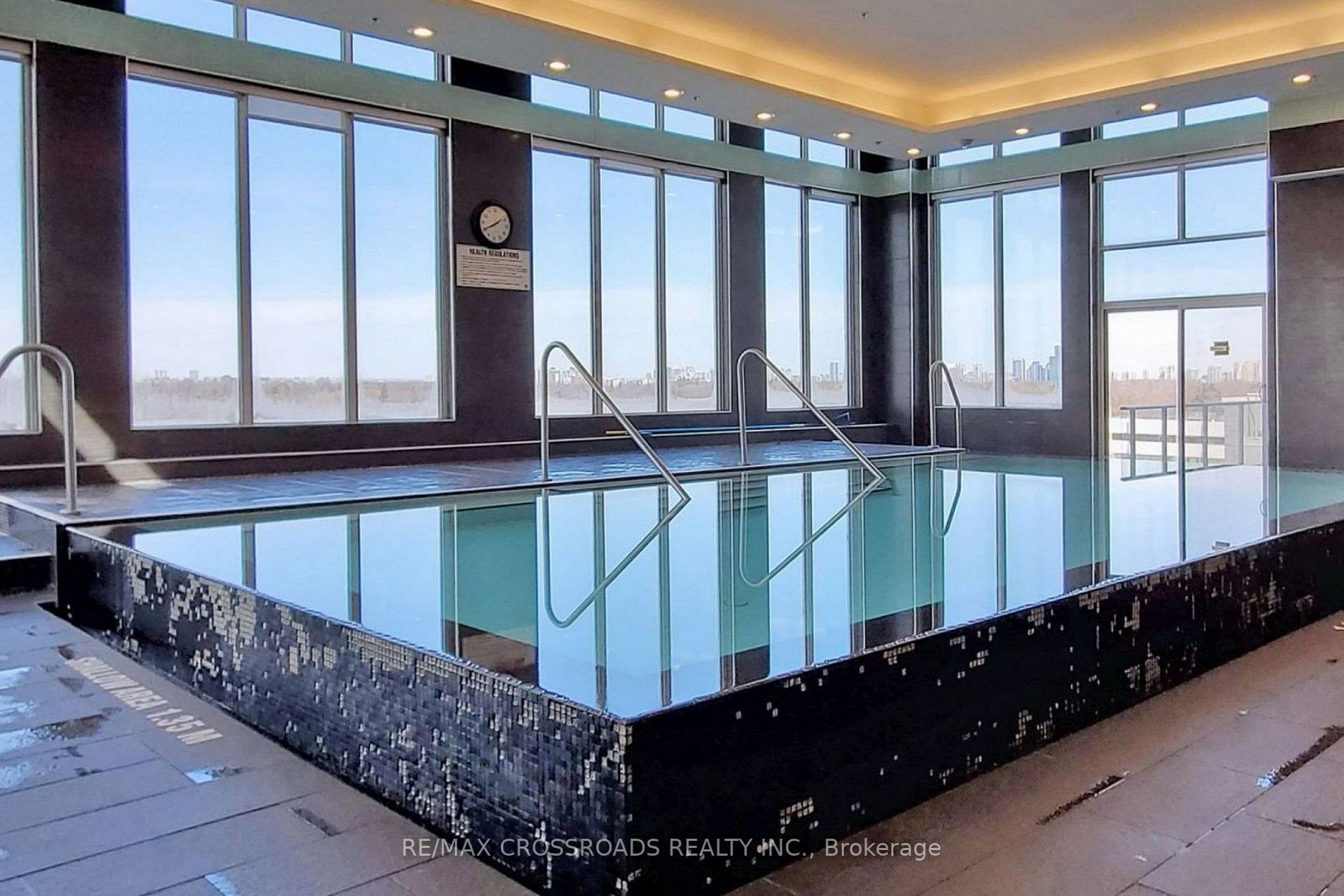 565 Wilson Ave, #621W