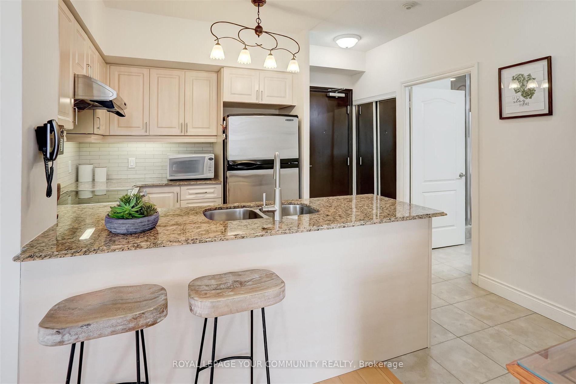 1105 Leslie St, #1102