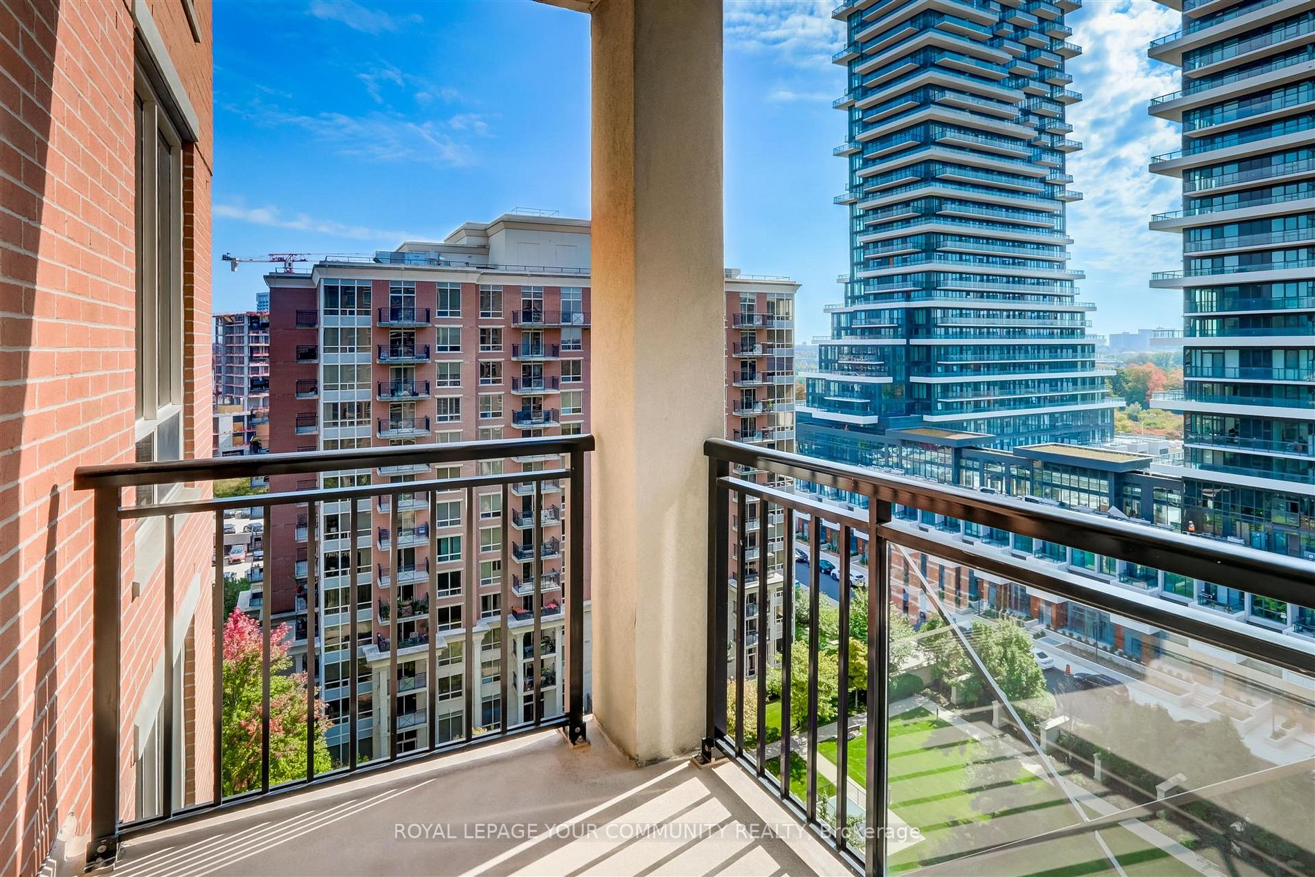 1105 Leslie St, #1102