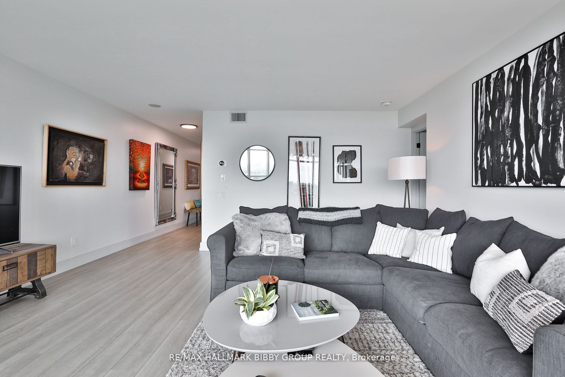 30 Harrison Garden Blvd, #2102