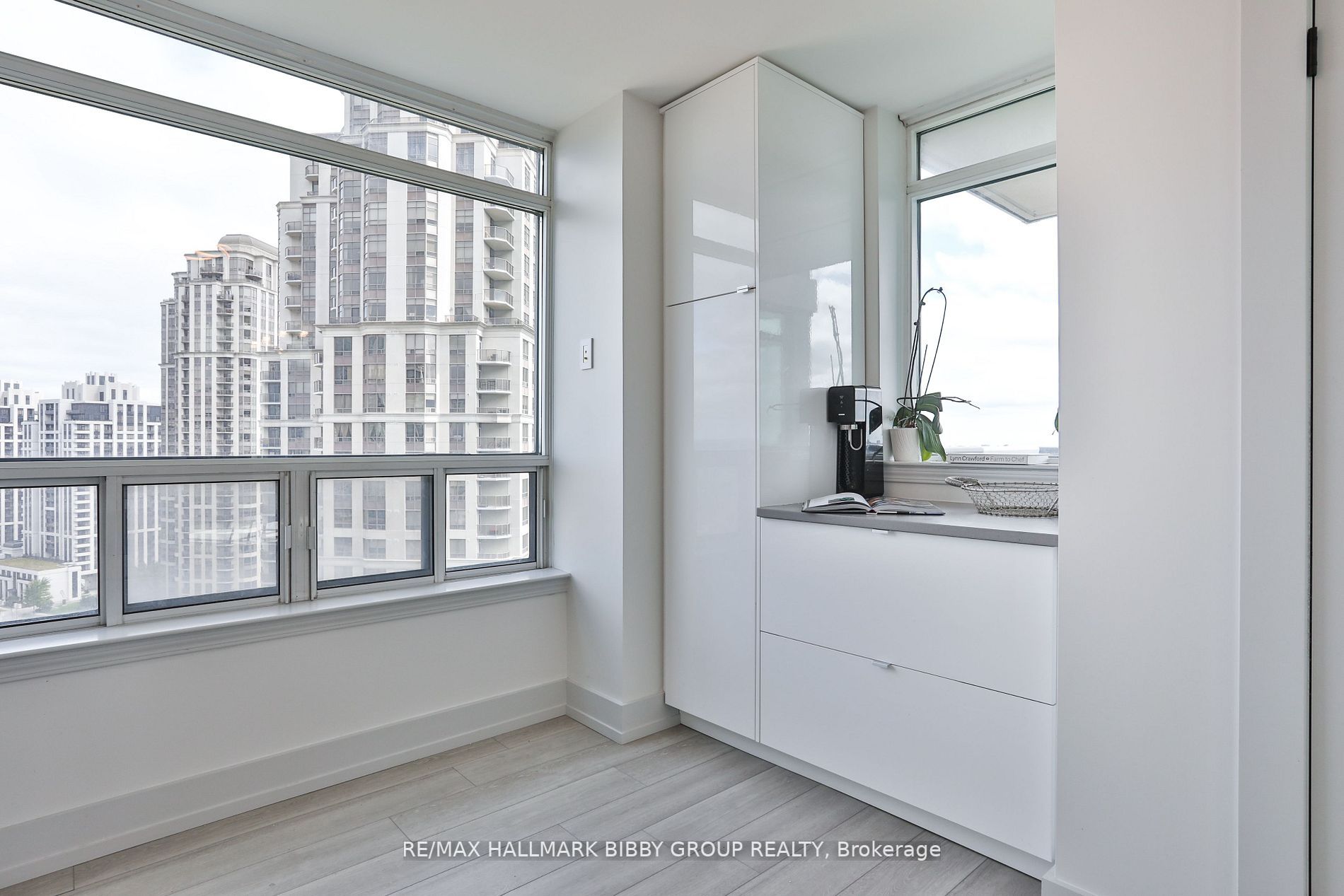30 Harrison Garden Blvd, #2102