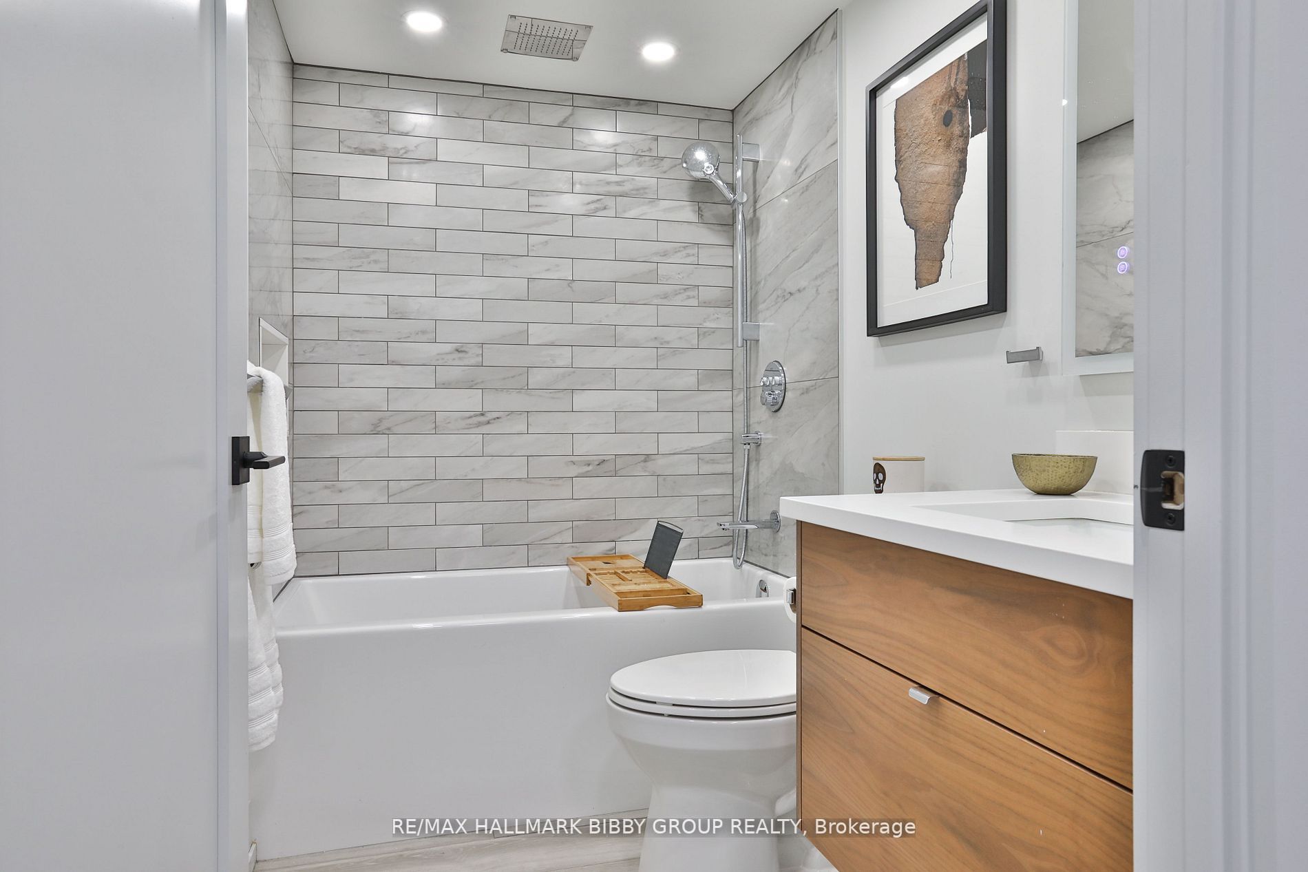 30 Harrison Garden Blvd, #2102