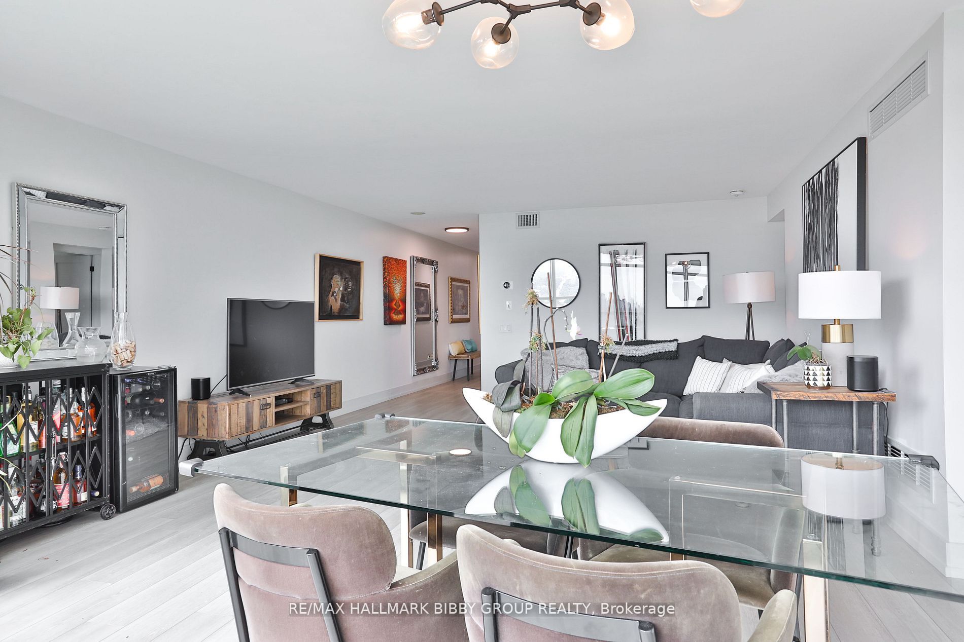 30 Harrison Garden Blvd, #2102