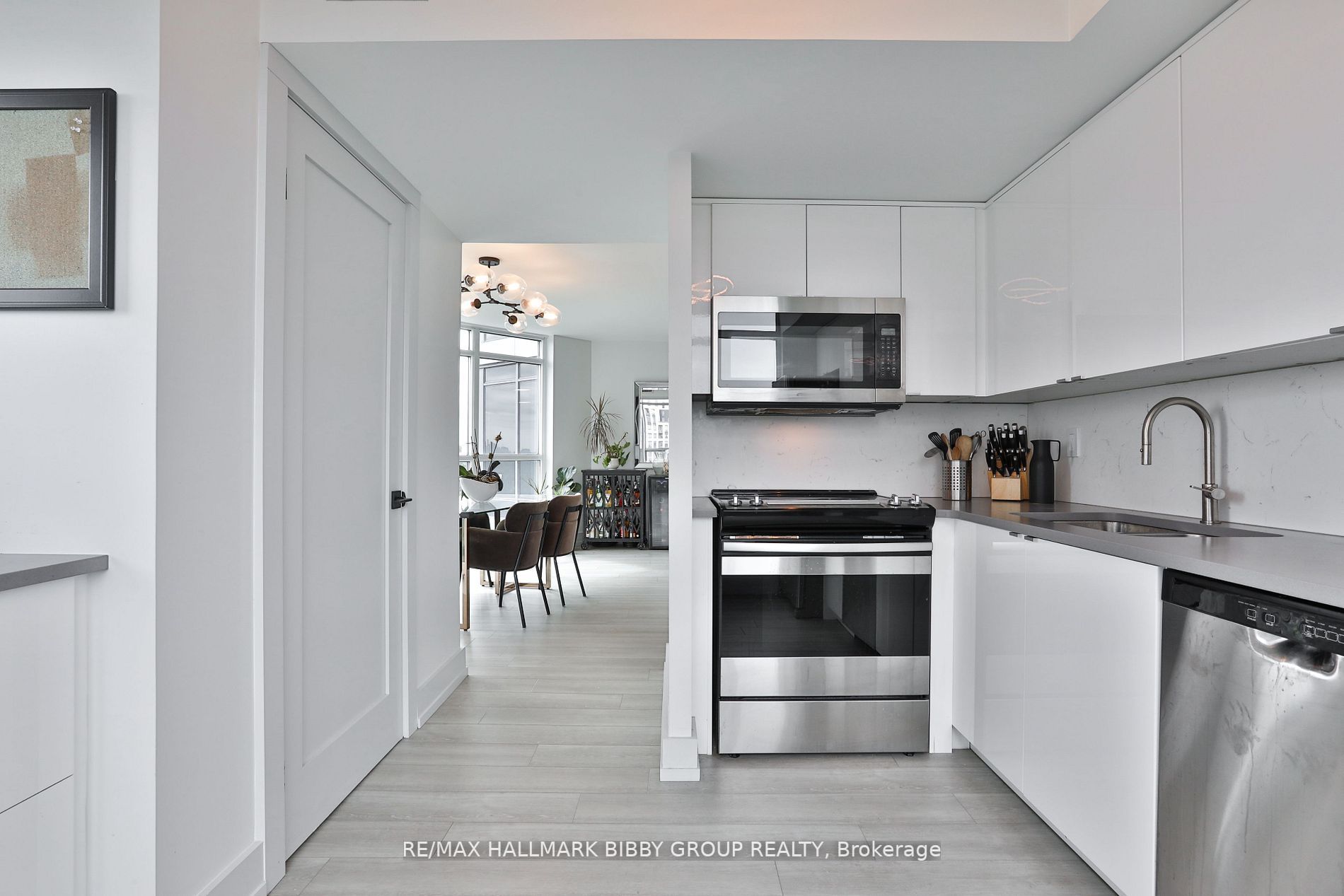 30 Harrison Garden Blvd, #2102