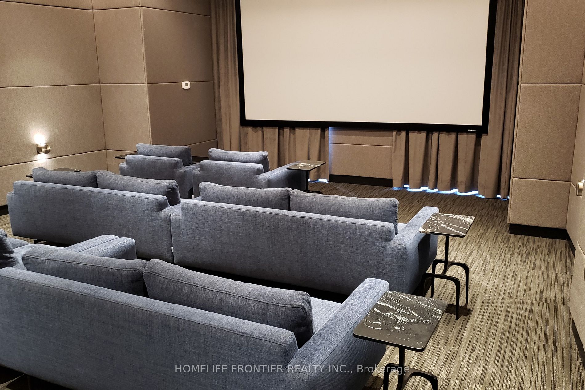 2221 Yonge Street, #1808