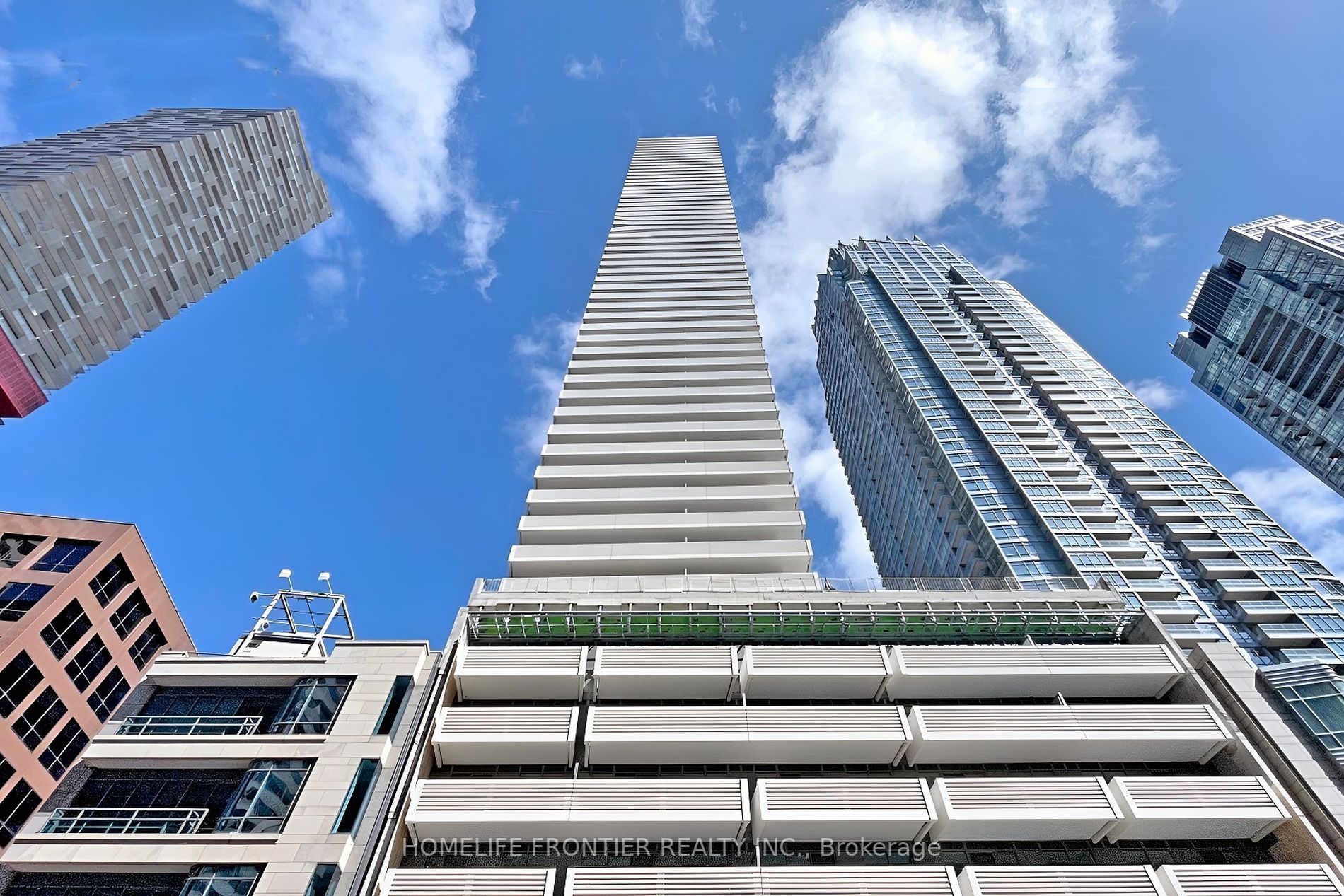 2221 Yonge Street, #1808