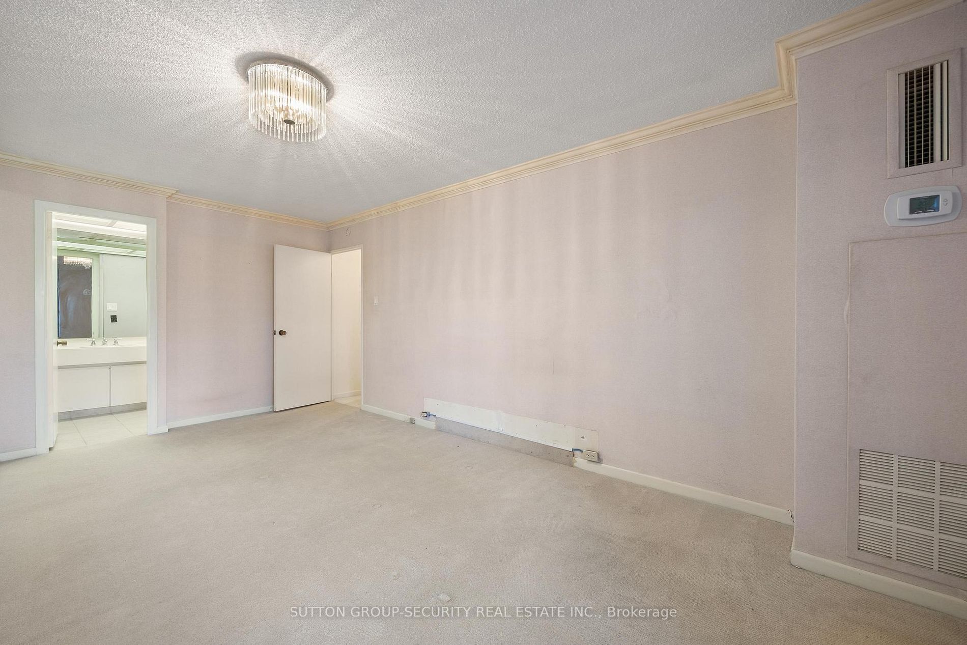 100 Canyon Ave N, #207
