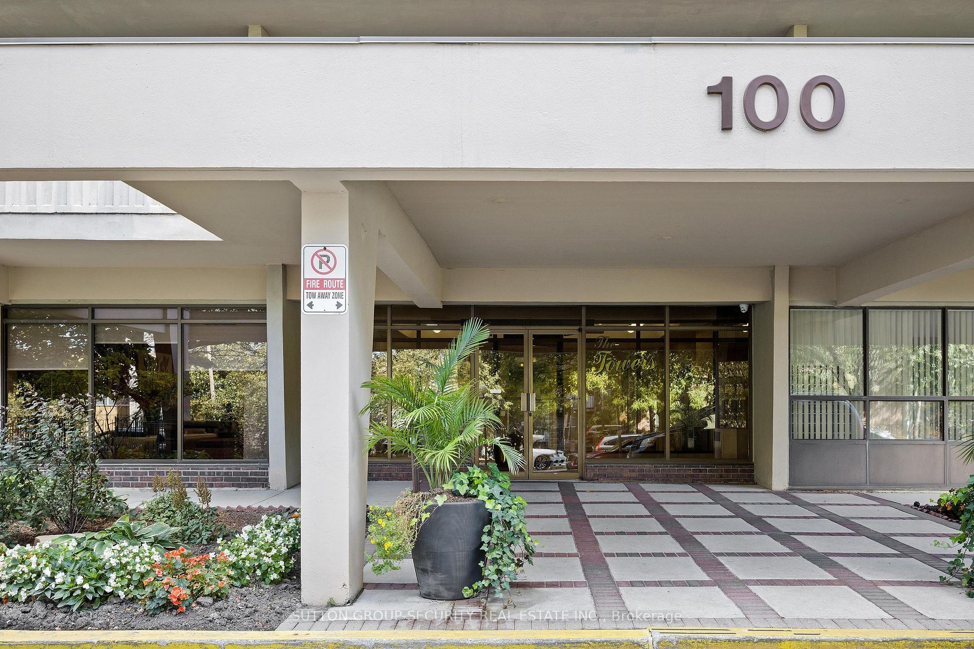 100 Canyon Ave N, #207