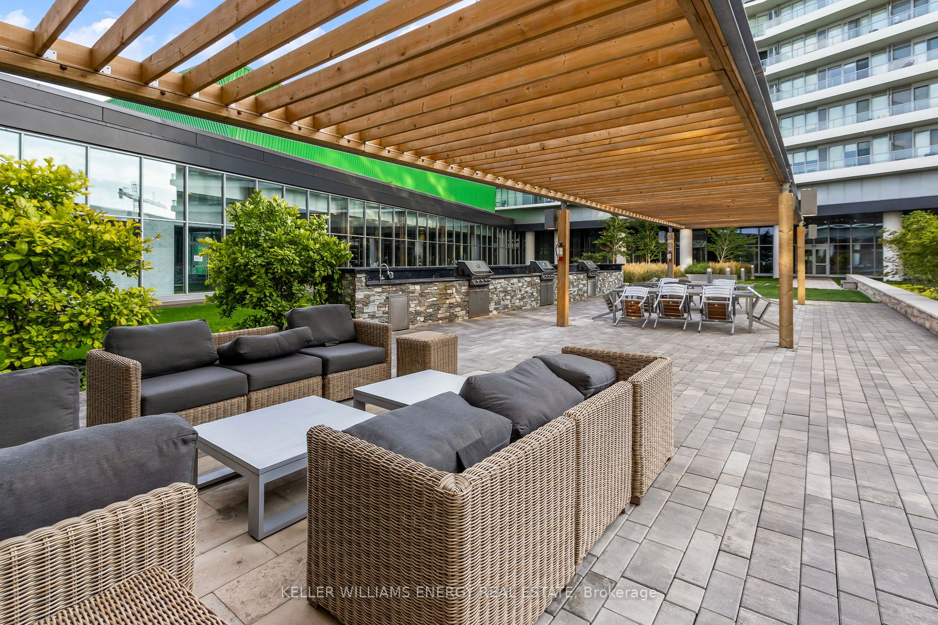 115 Mcmahon Dr, #2101