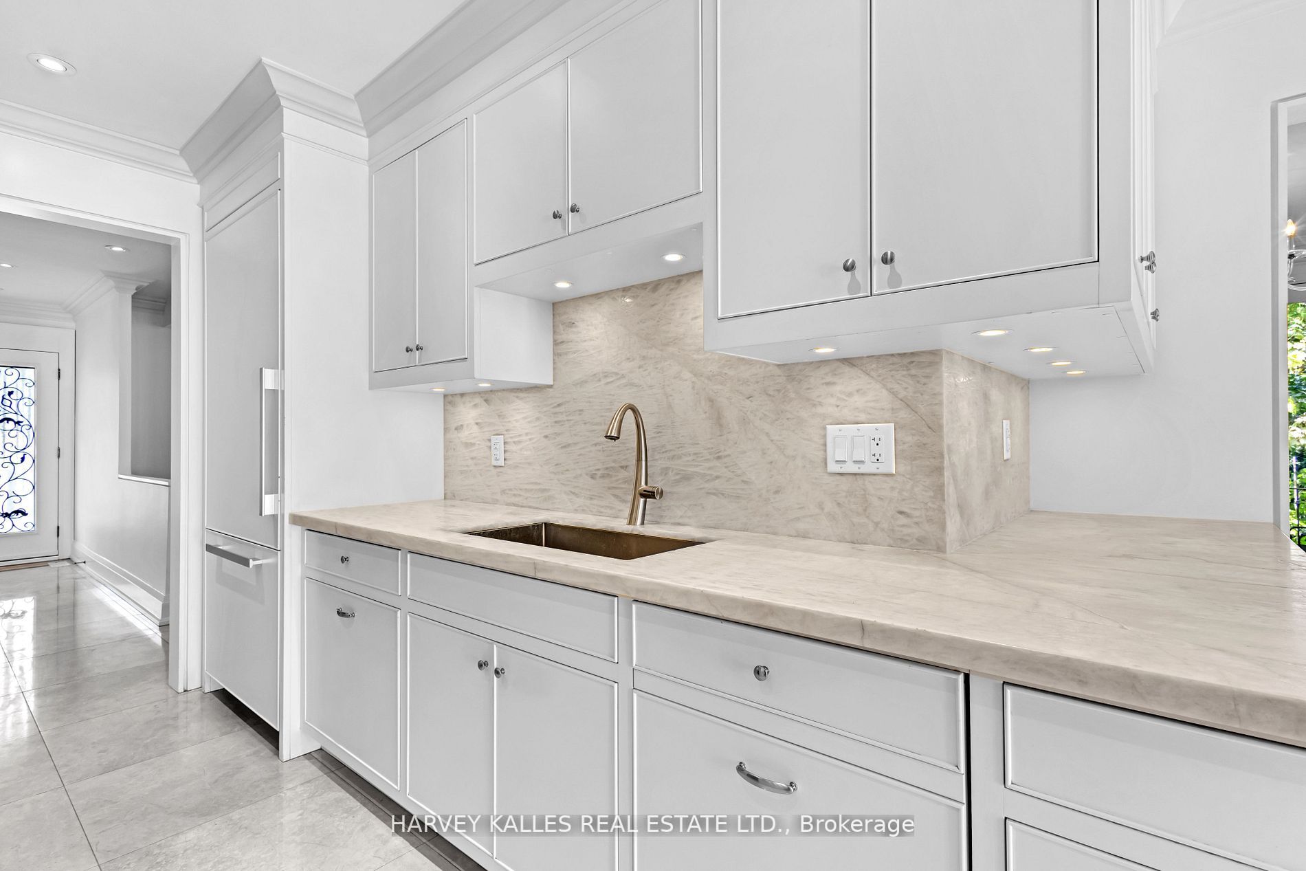 51 Coldstream Ave