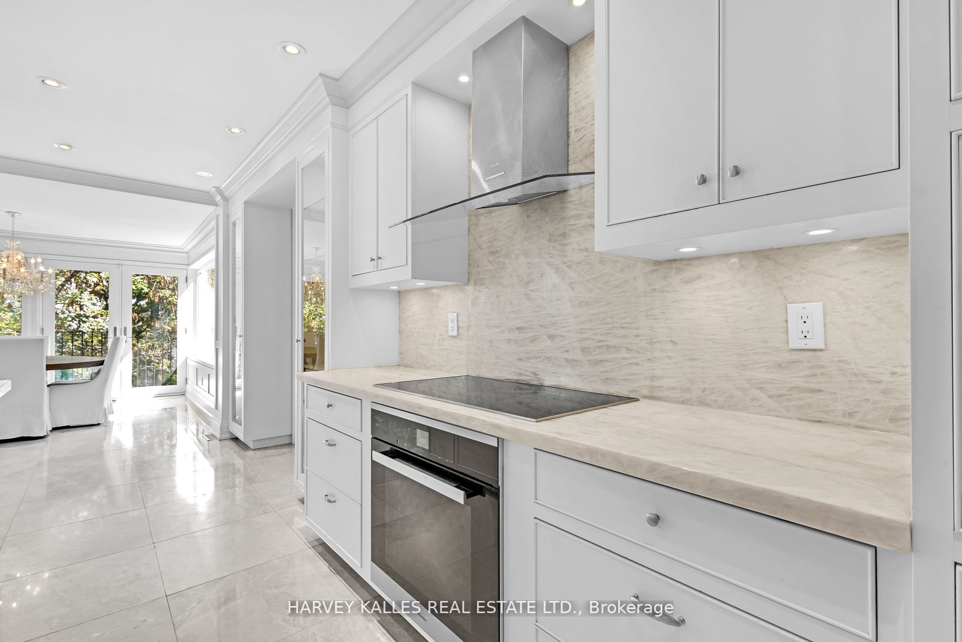51 Coldstream Ave