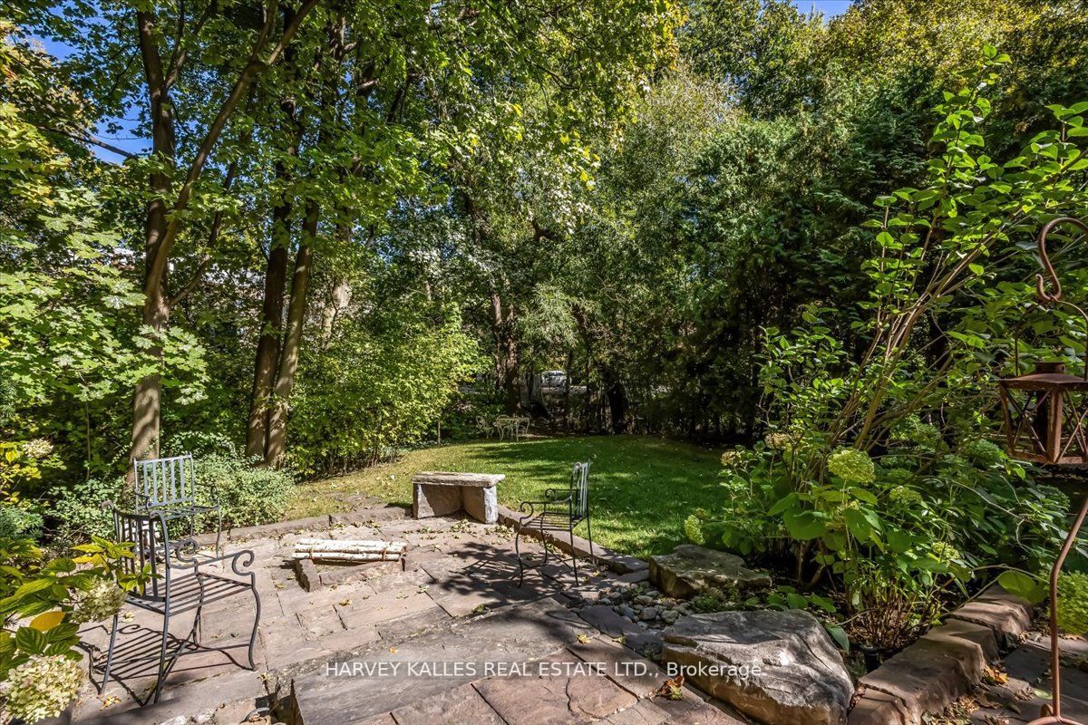 51 Coldstream Ave