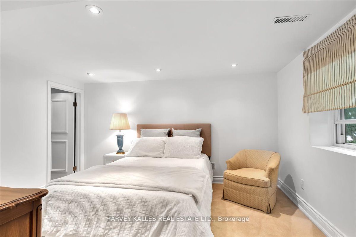 51 Coldstream Ave