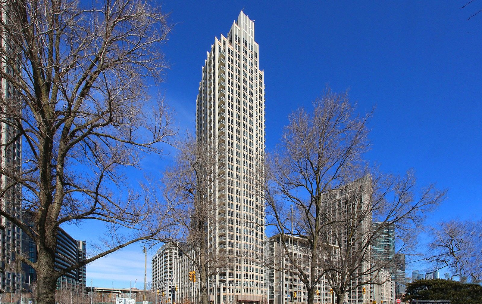 628 Fleet St, #916