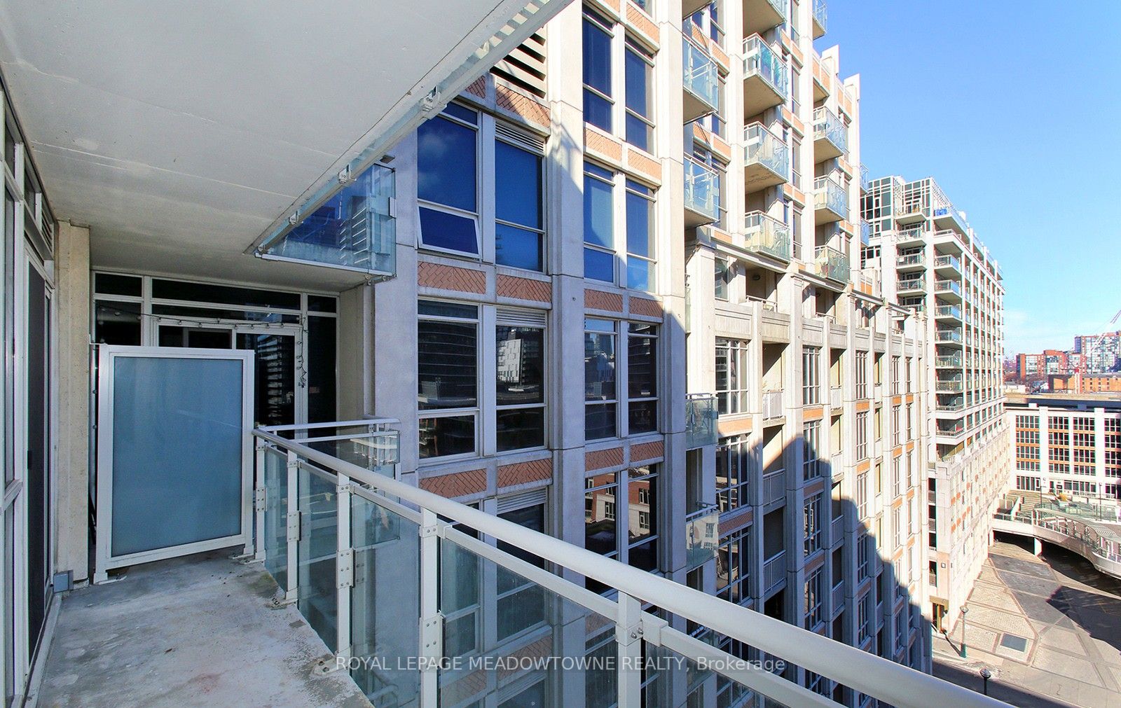 628 Fleet St, #916