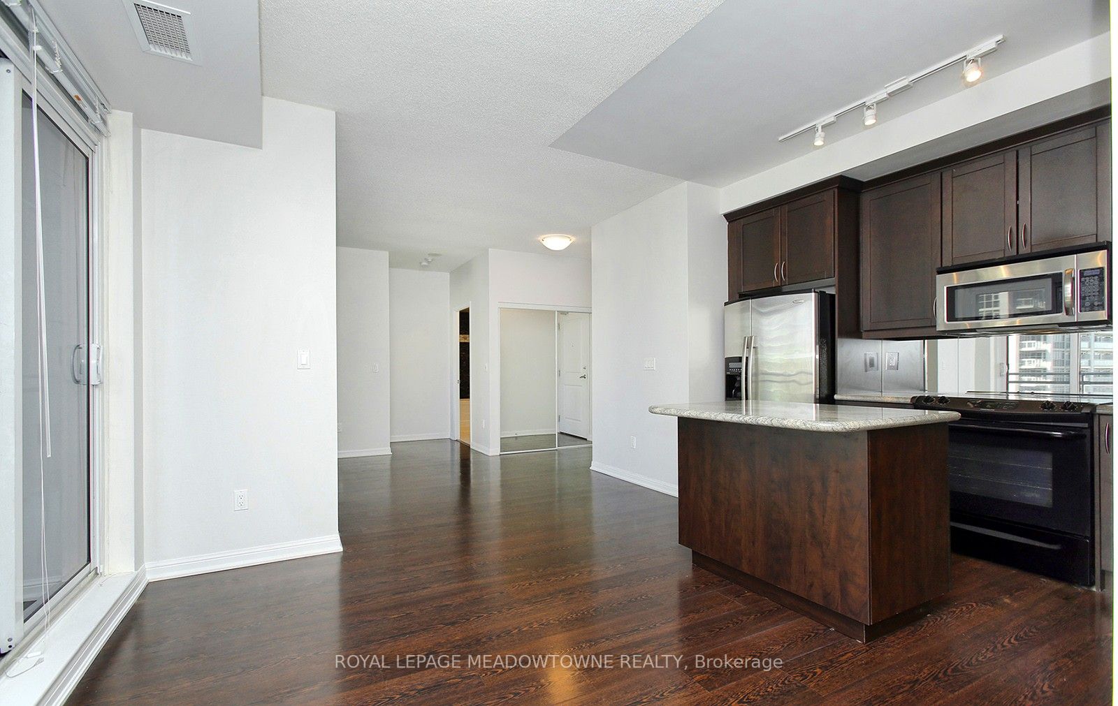 628 Fleet St, #916