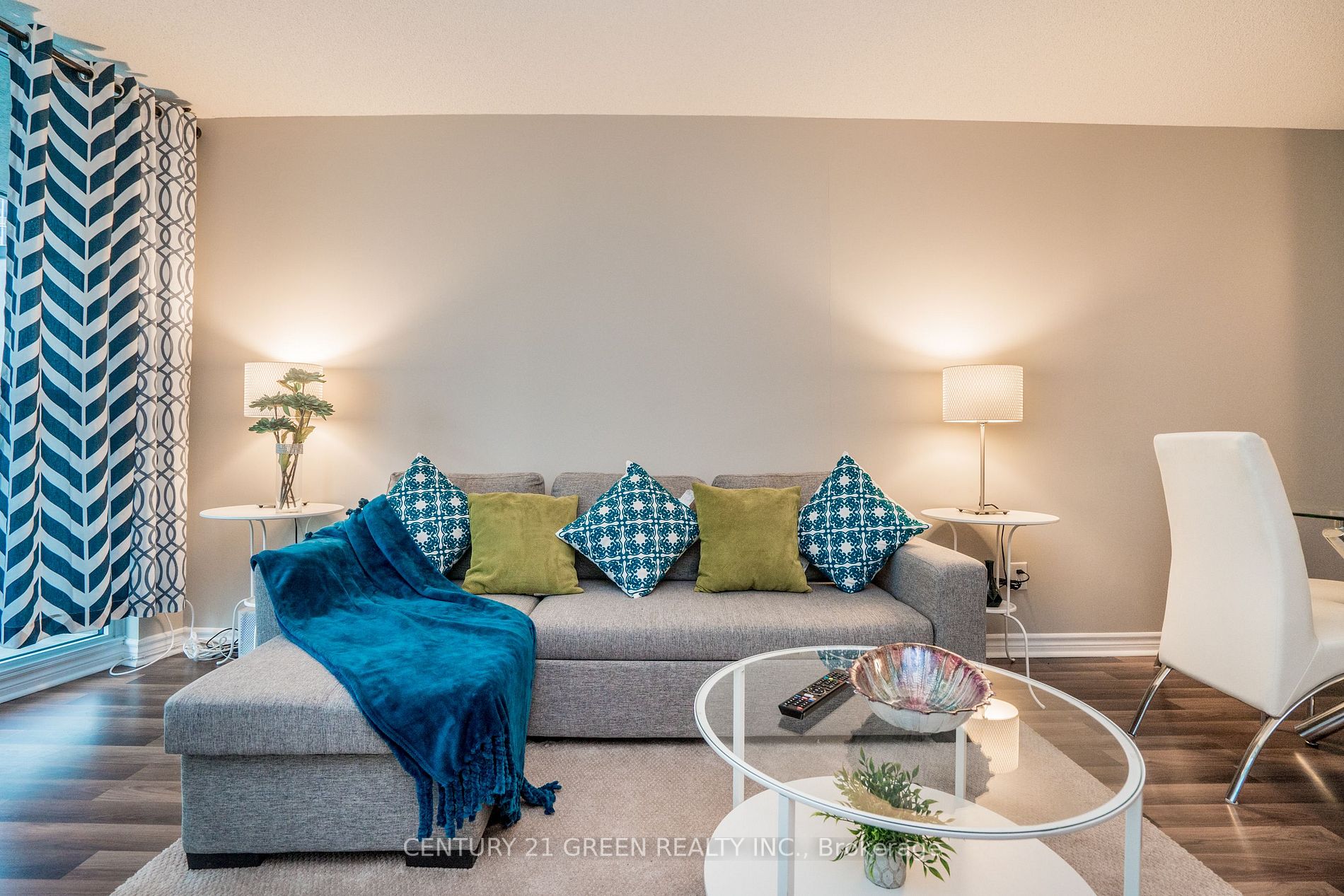 19 Grand Trunk Cres, #2608