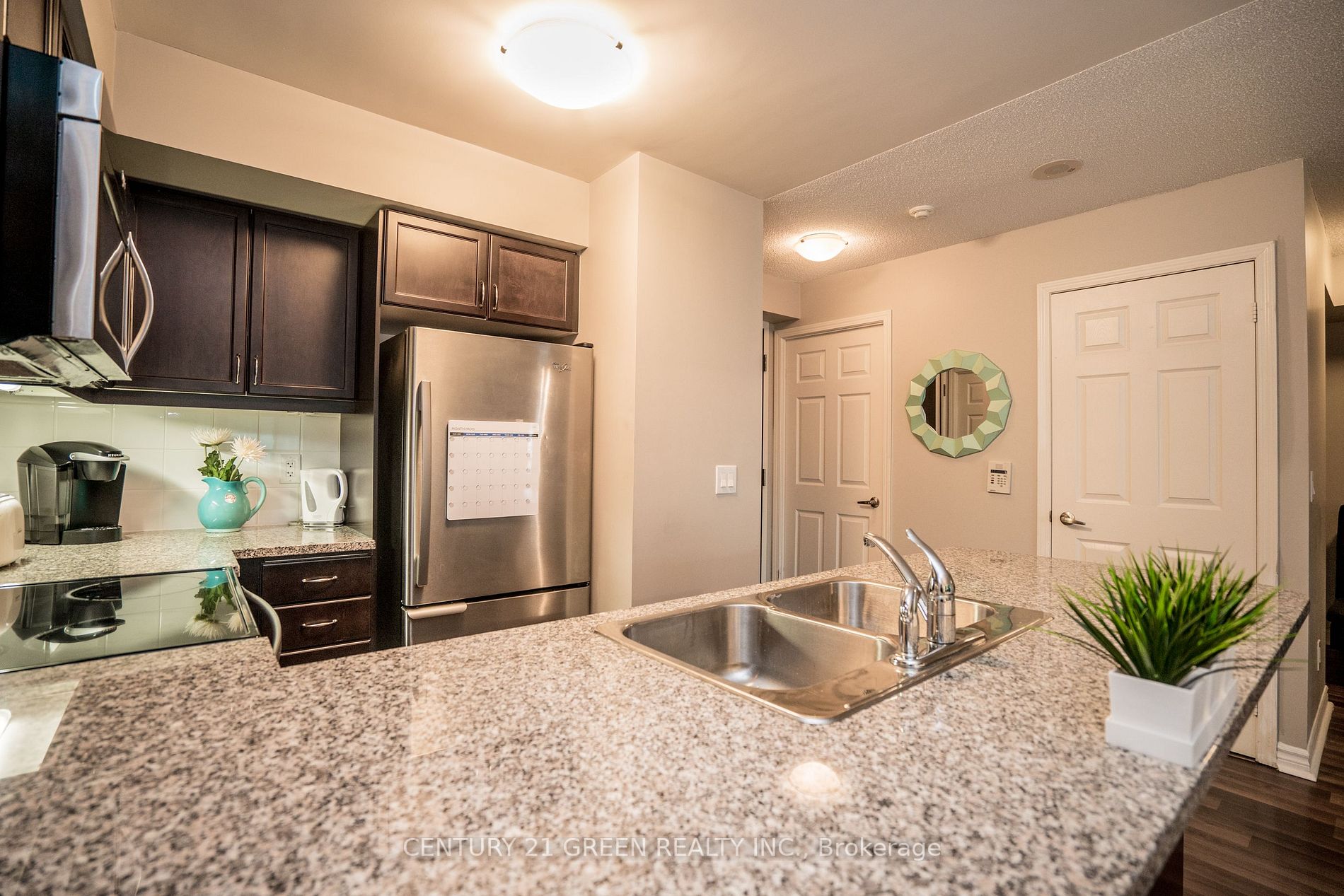 19 Grand Trunk Cres, #2608