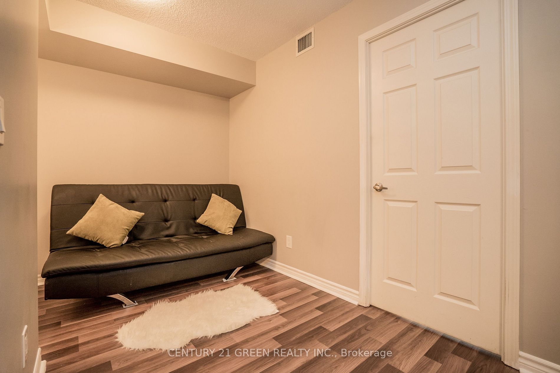 19 Grand Trunk Cres, #2608