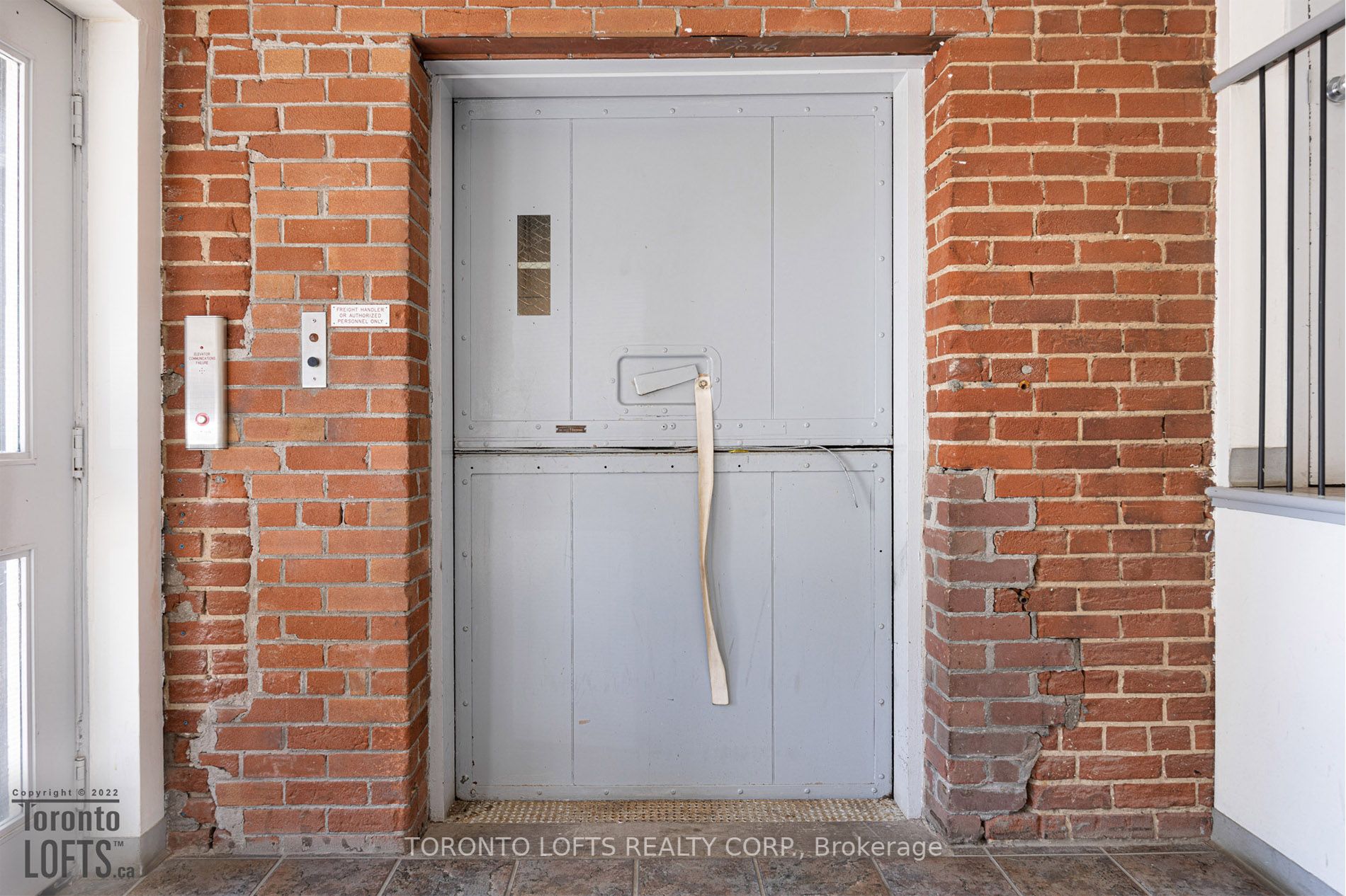 426 Queen St E, #A01