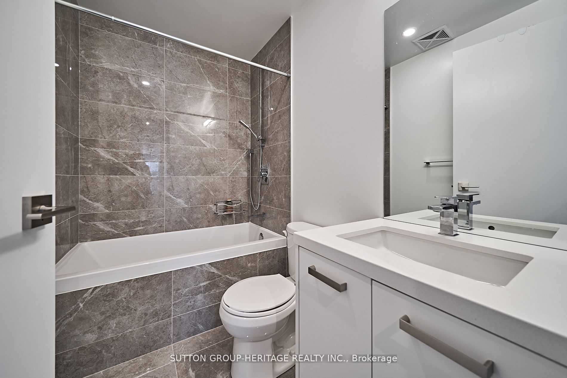 55 Ontario St, #1708