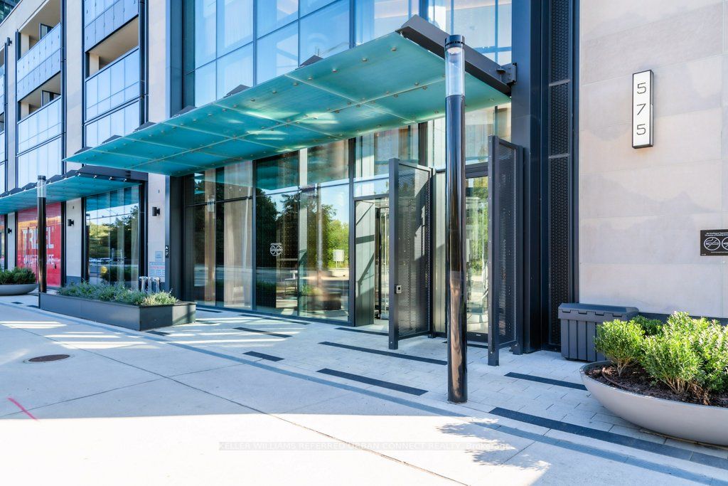 575 Bloor St E, #1504