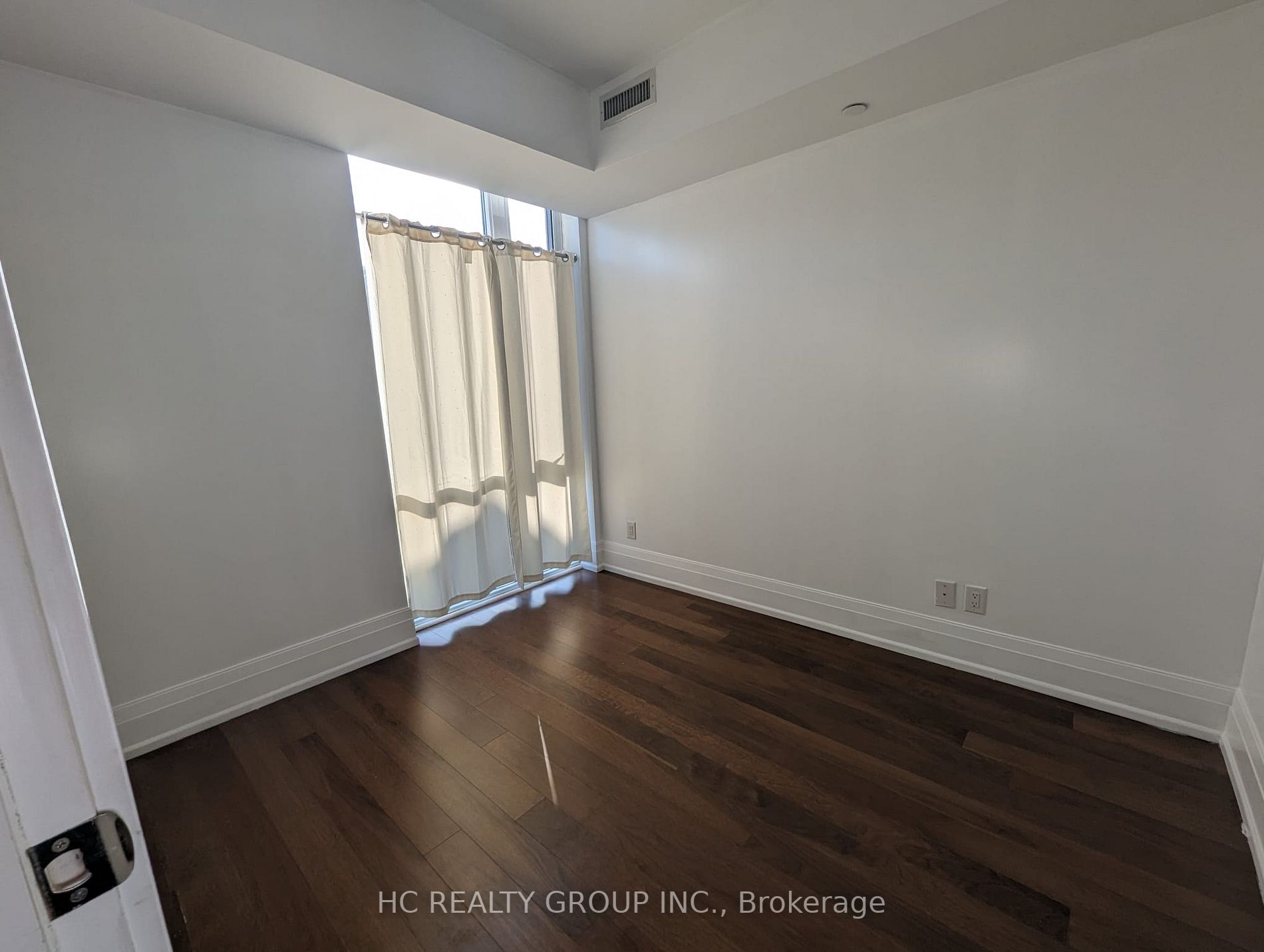 25 Malcolm Rd, #312