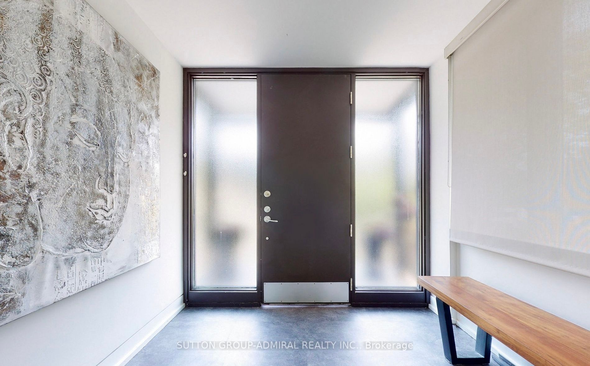 7 Douglas Cres
