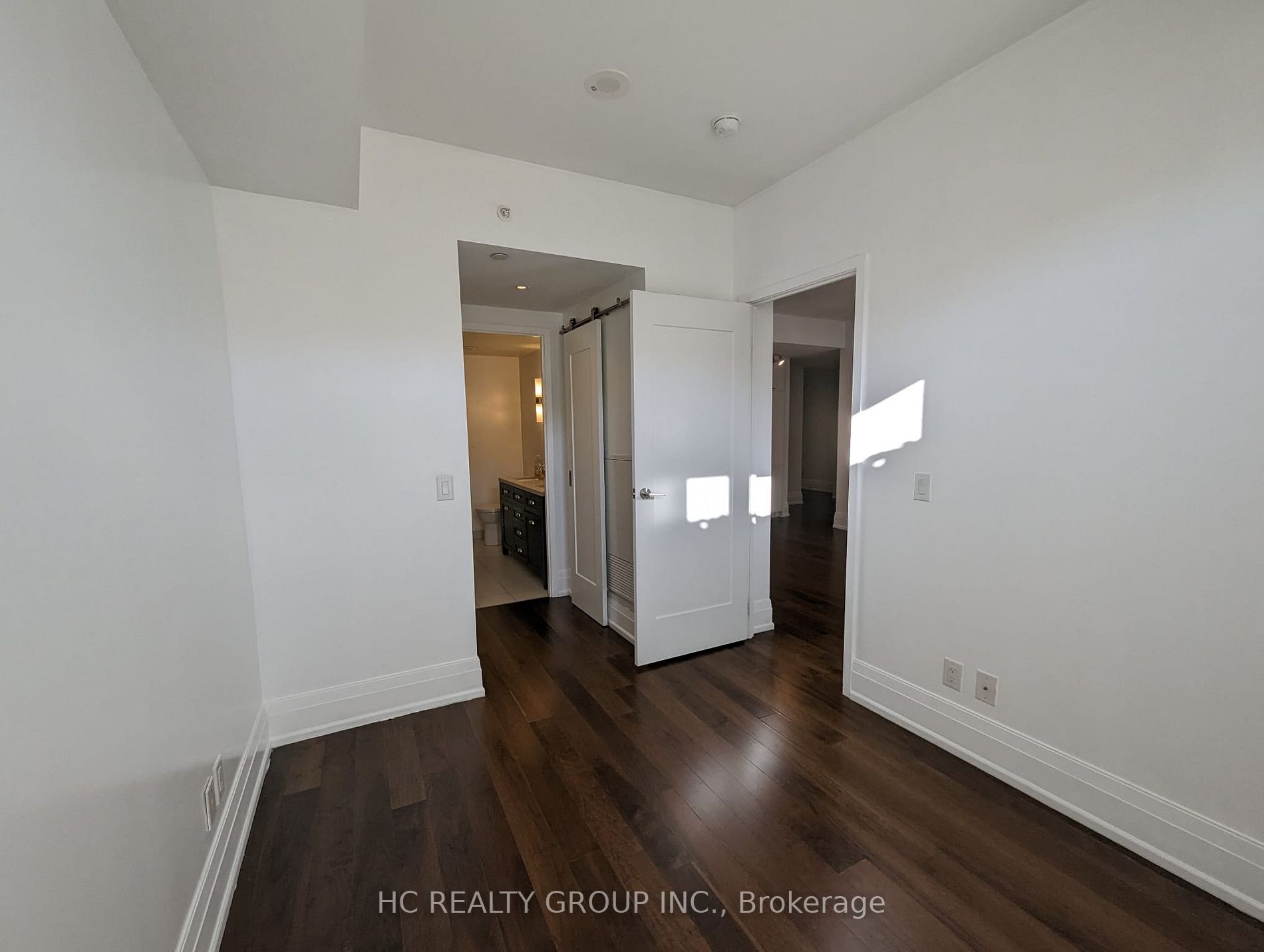 25 Malcolm Rd, #312