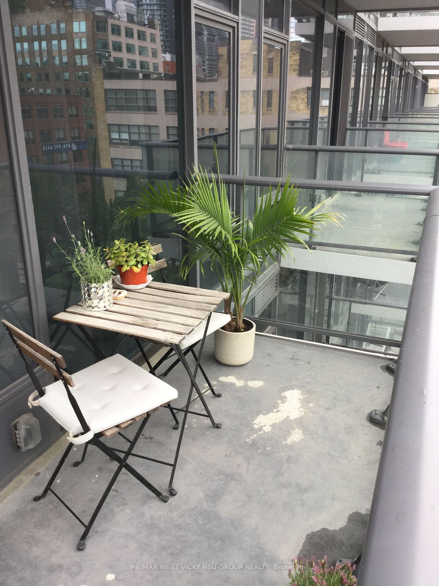 435 Richmond St W, #810