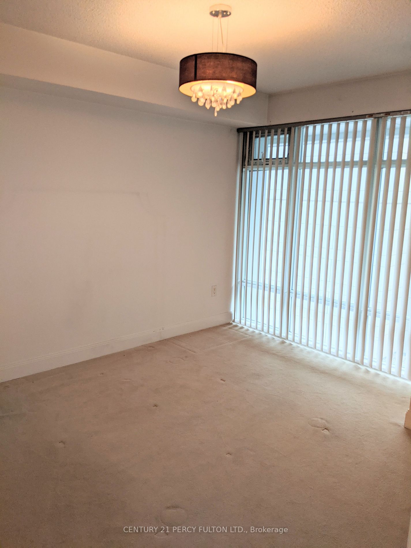 2191 Yonge St, #606
