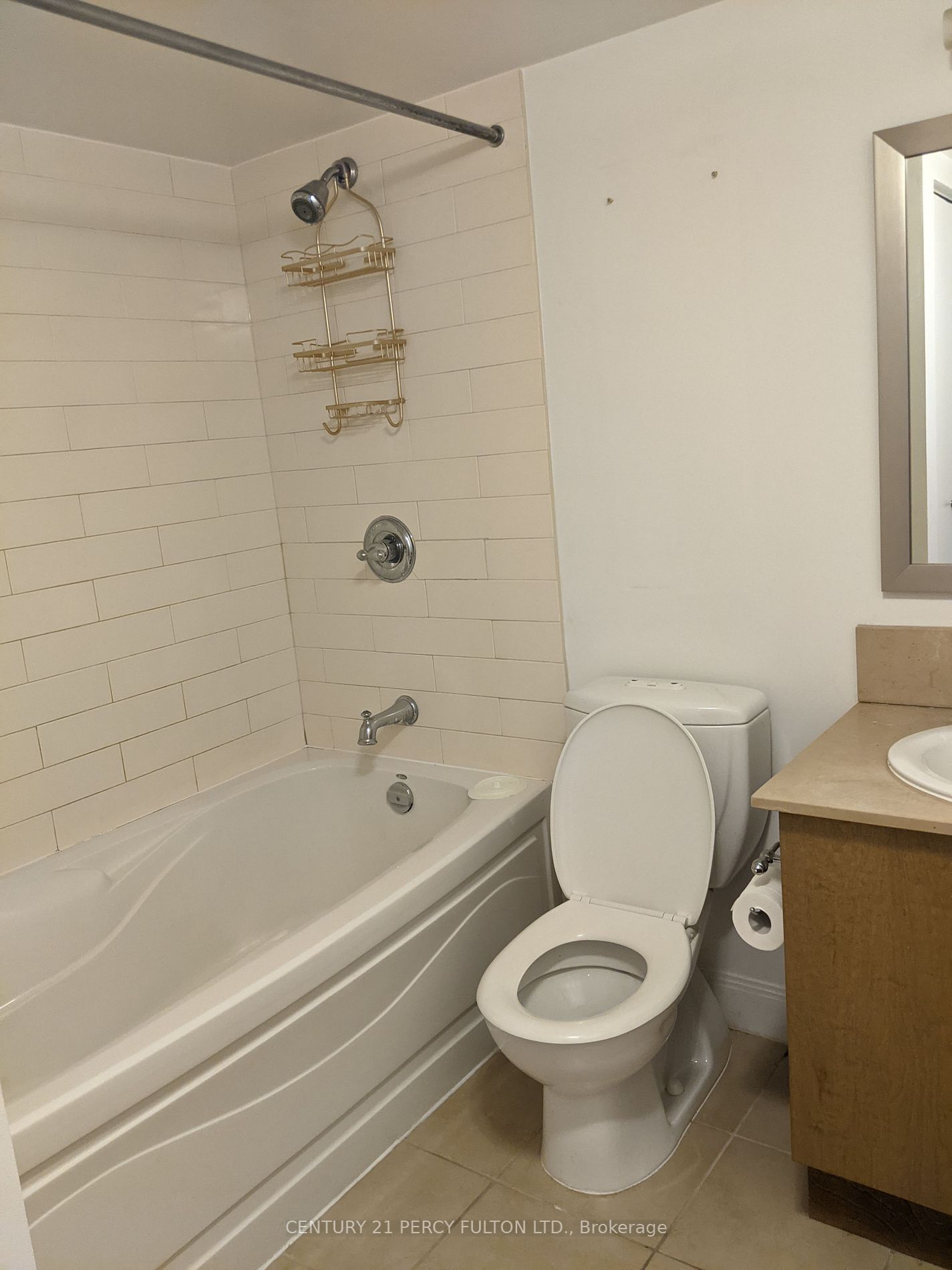 2191 Yonge St, #606
