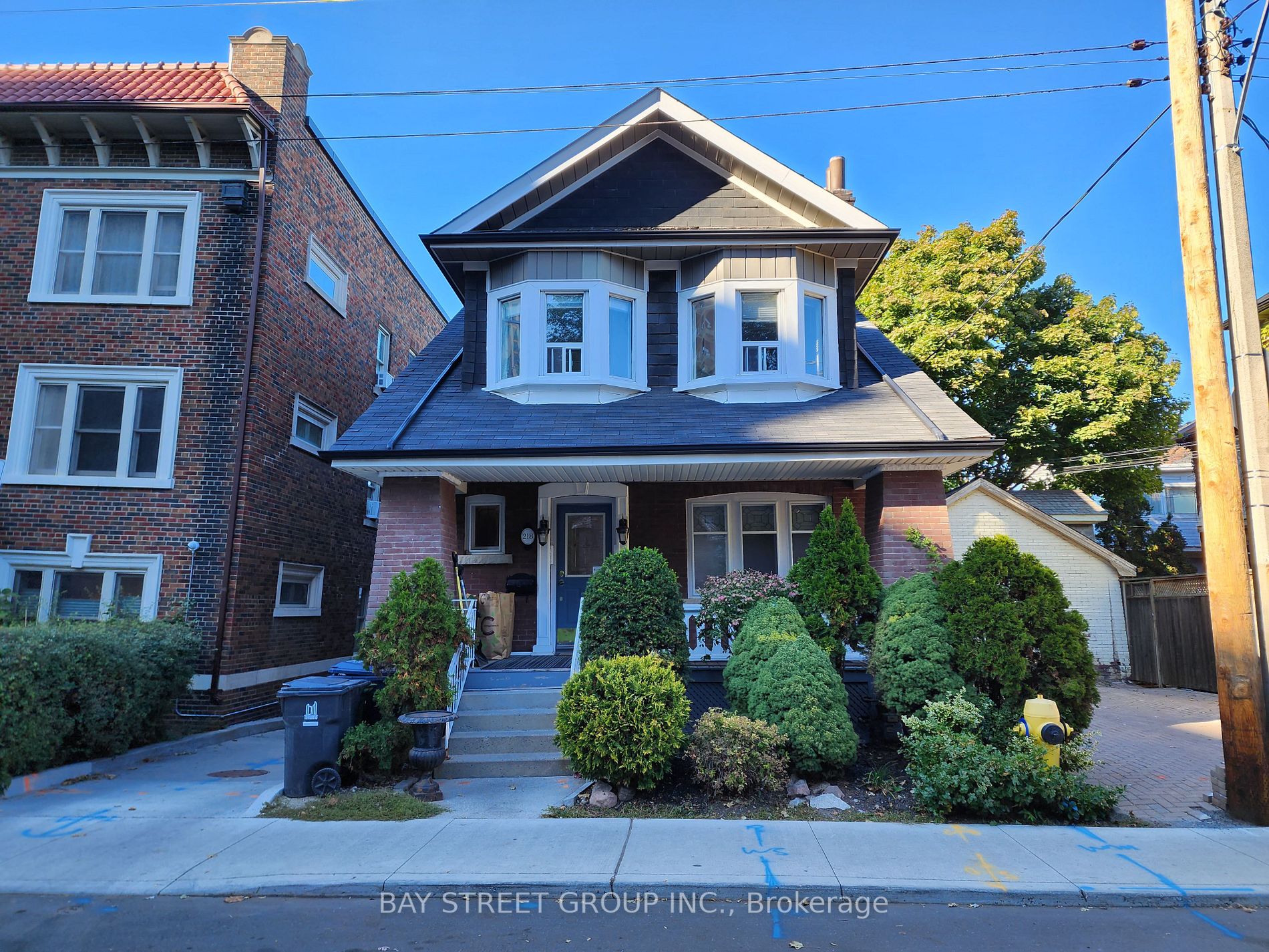 218 Heath St W, #2nd Flr