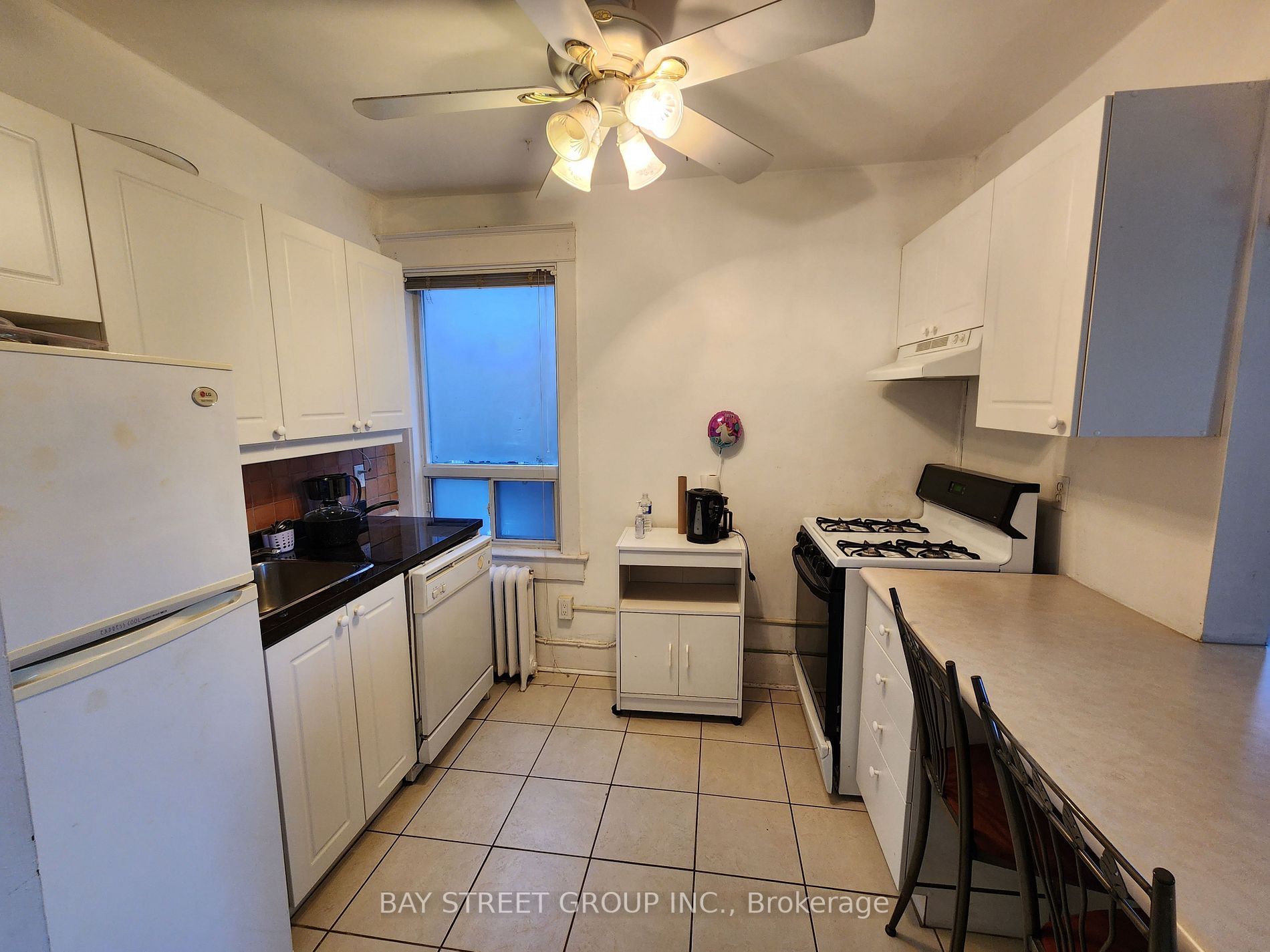 218 Heath St W, #2nd Flr