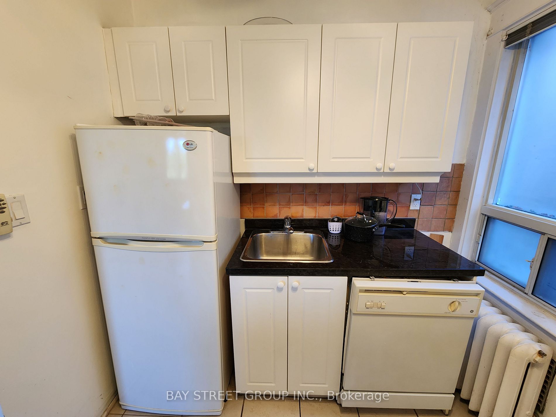 218 Heath St W, #2nd Flr